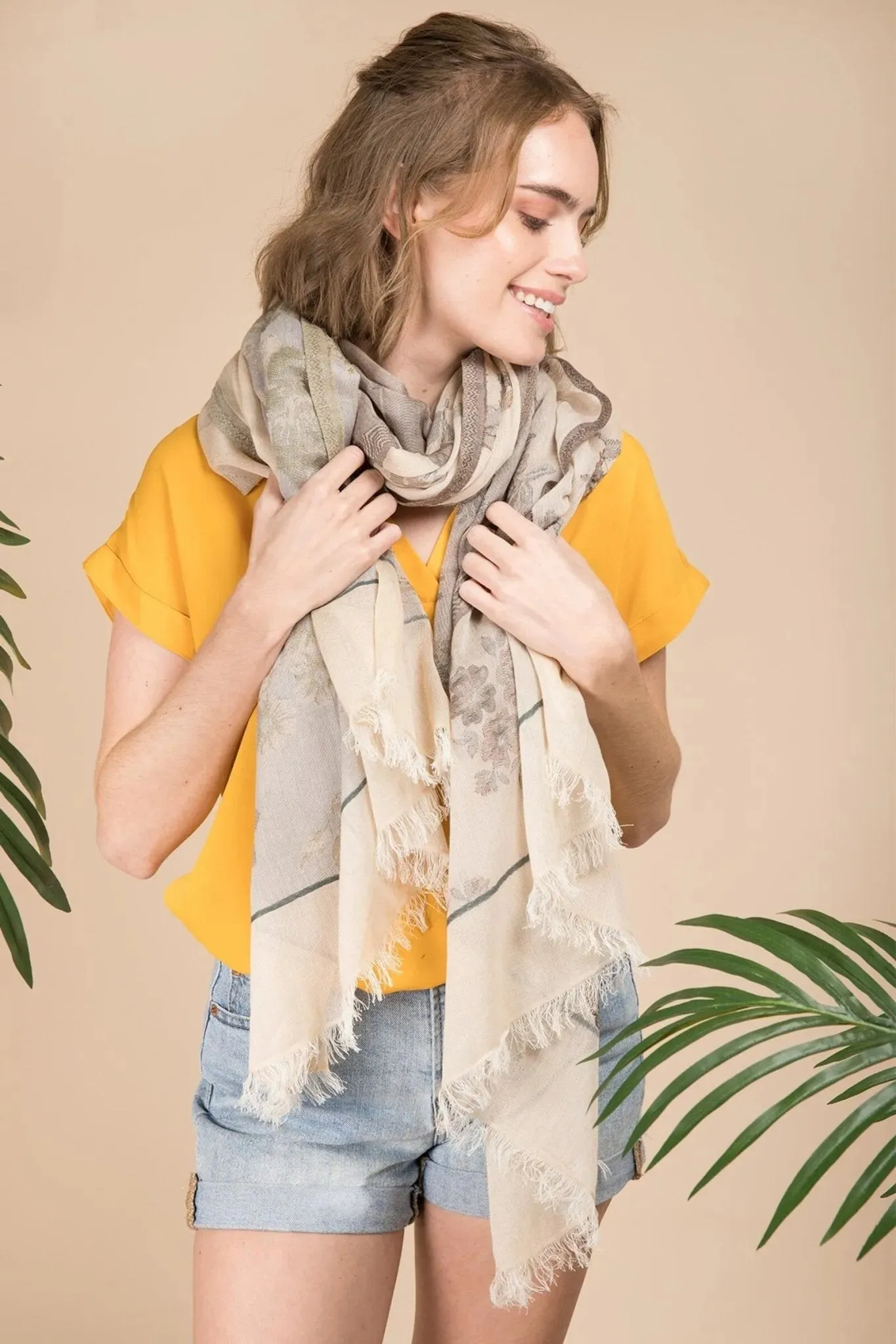 Haryana Scarf sold by SAACHI