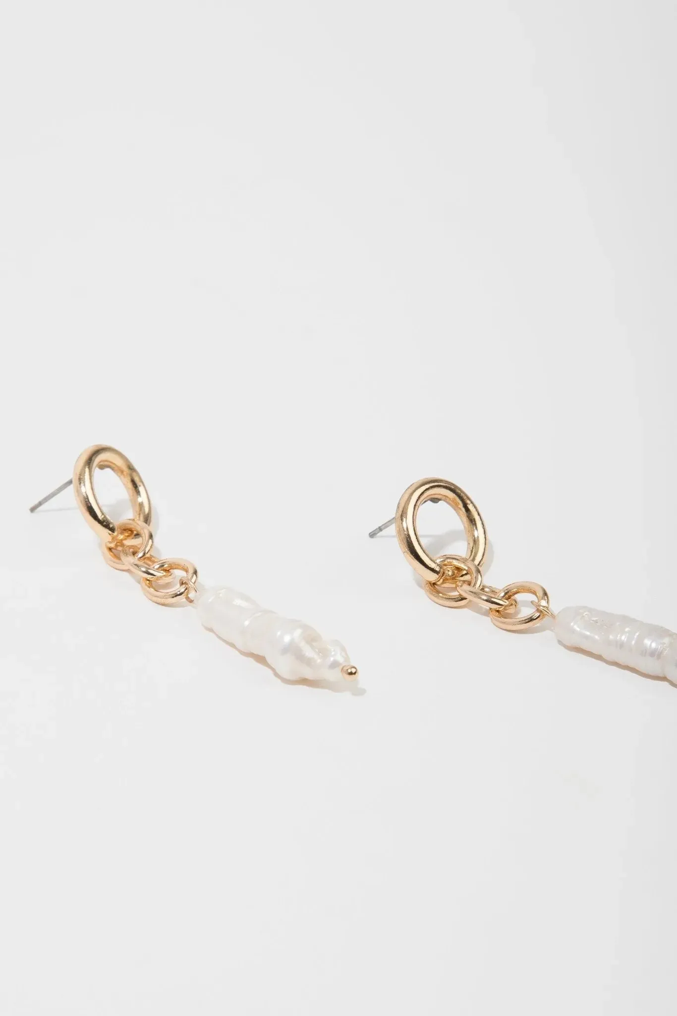 Gold Chain Pearl Drop Earrings sold by SAACHI product image thumbnail 3