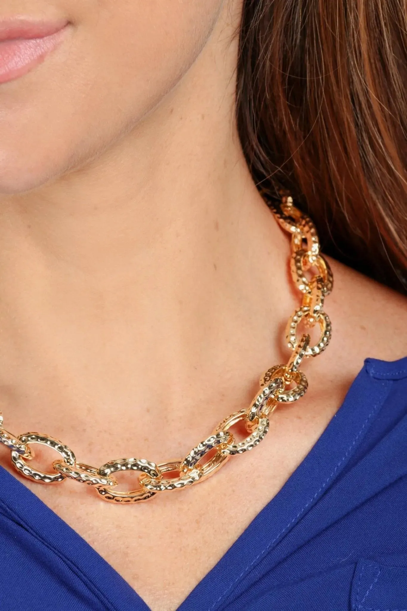 Hammered Gold Chain Necklace sold by SAACHI product image thumbnail 2