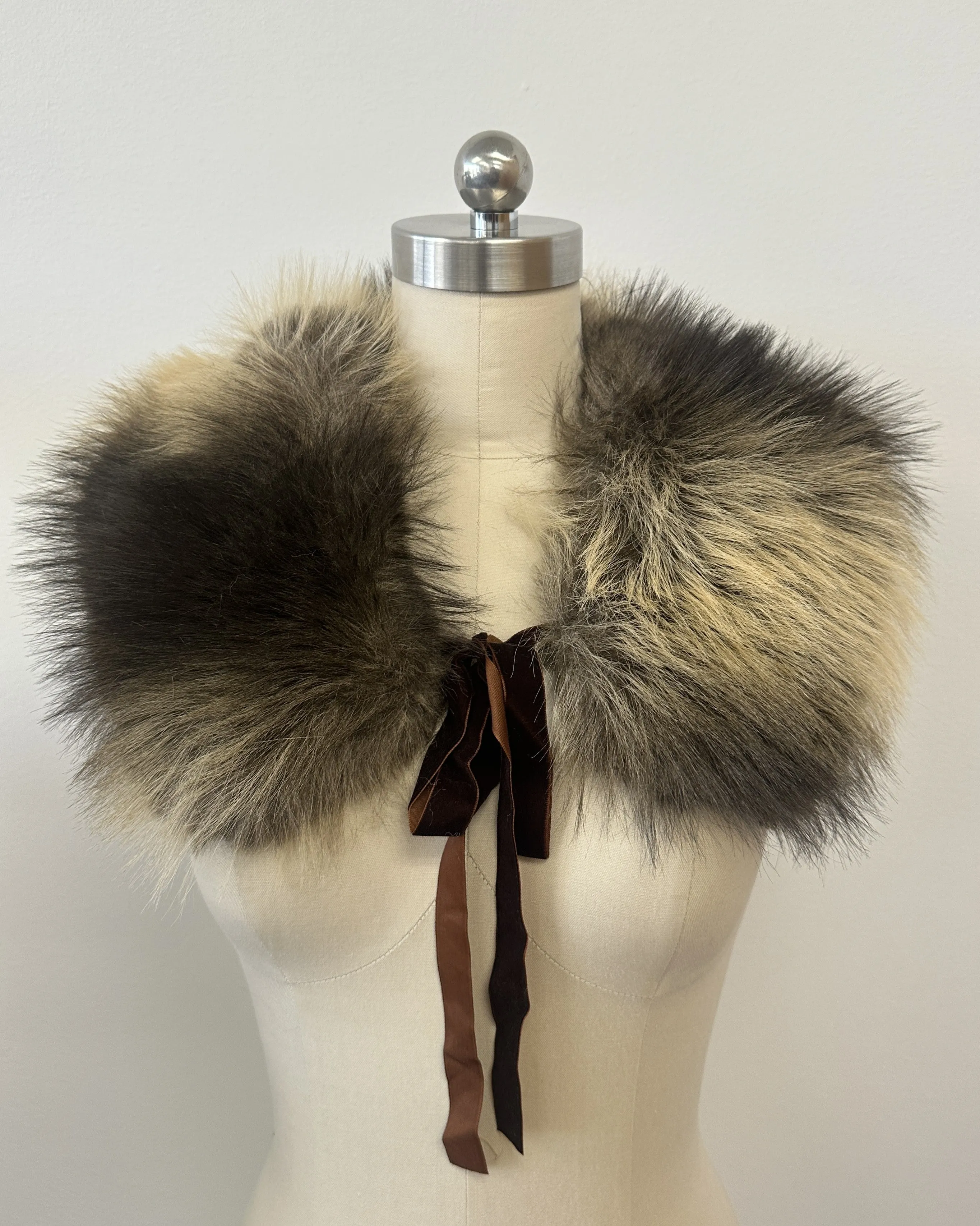 Faux Fur Tie Collar sold by SAACHI