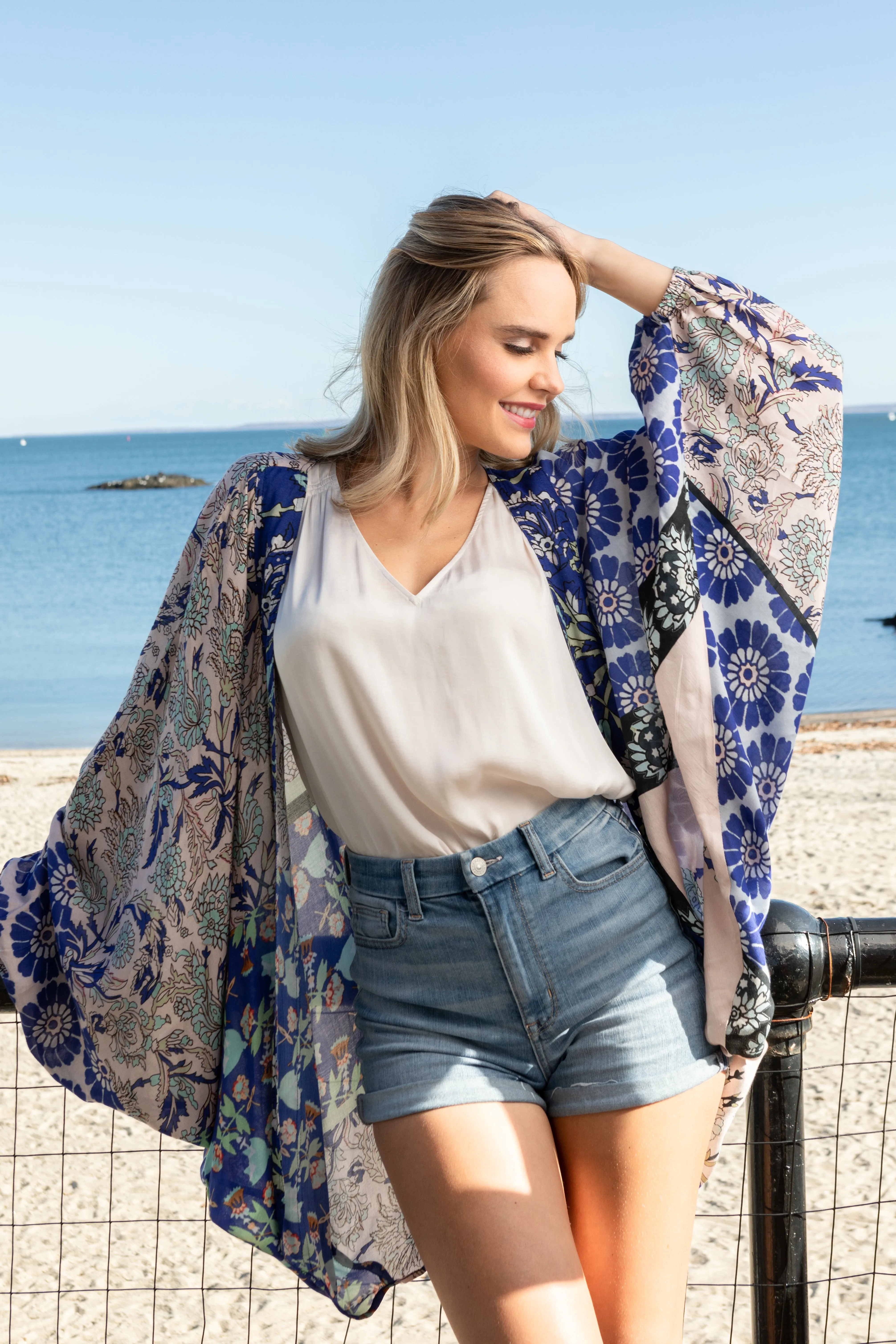 Abstract Floral Kimono Short sold by SAACHI product image thumbnail 2
