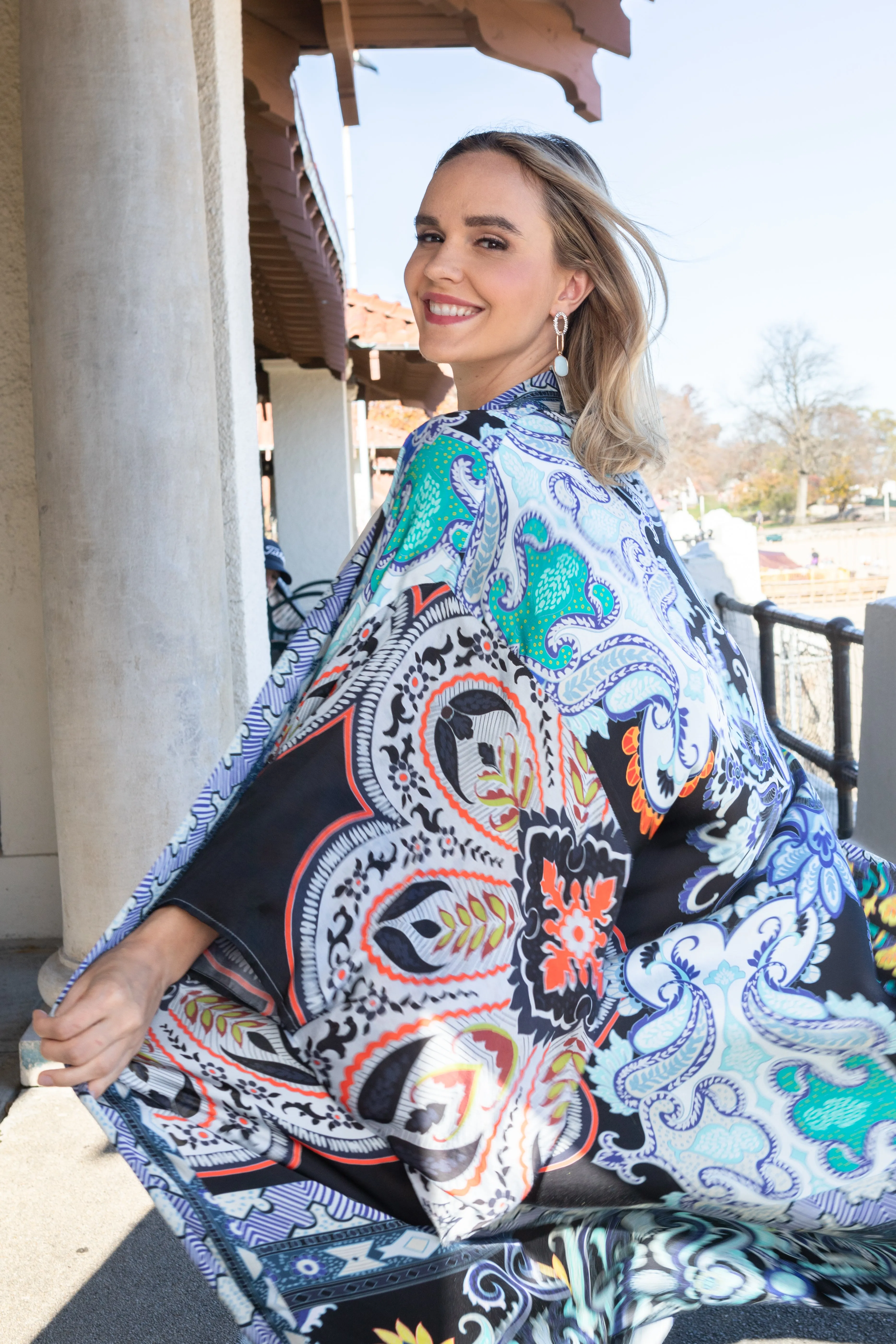 Abstract Floral Kimono Short sold by SAACHI product image thumbnail 3