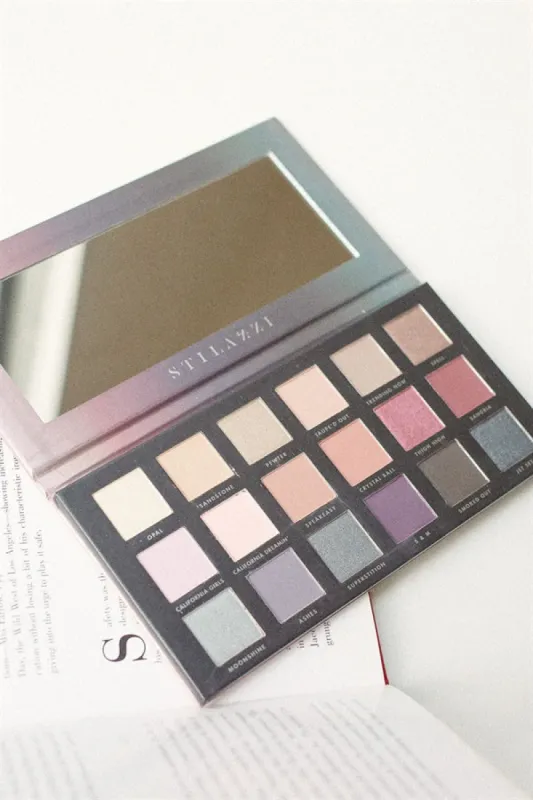 Stilazzi Eyeshadow Palette sold by Sabo Skirt