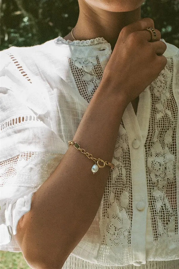 Drop Pearl Bracelet sold by Sabo Skirt