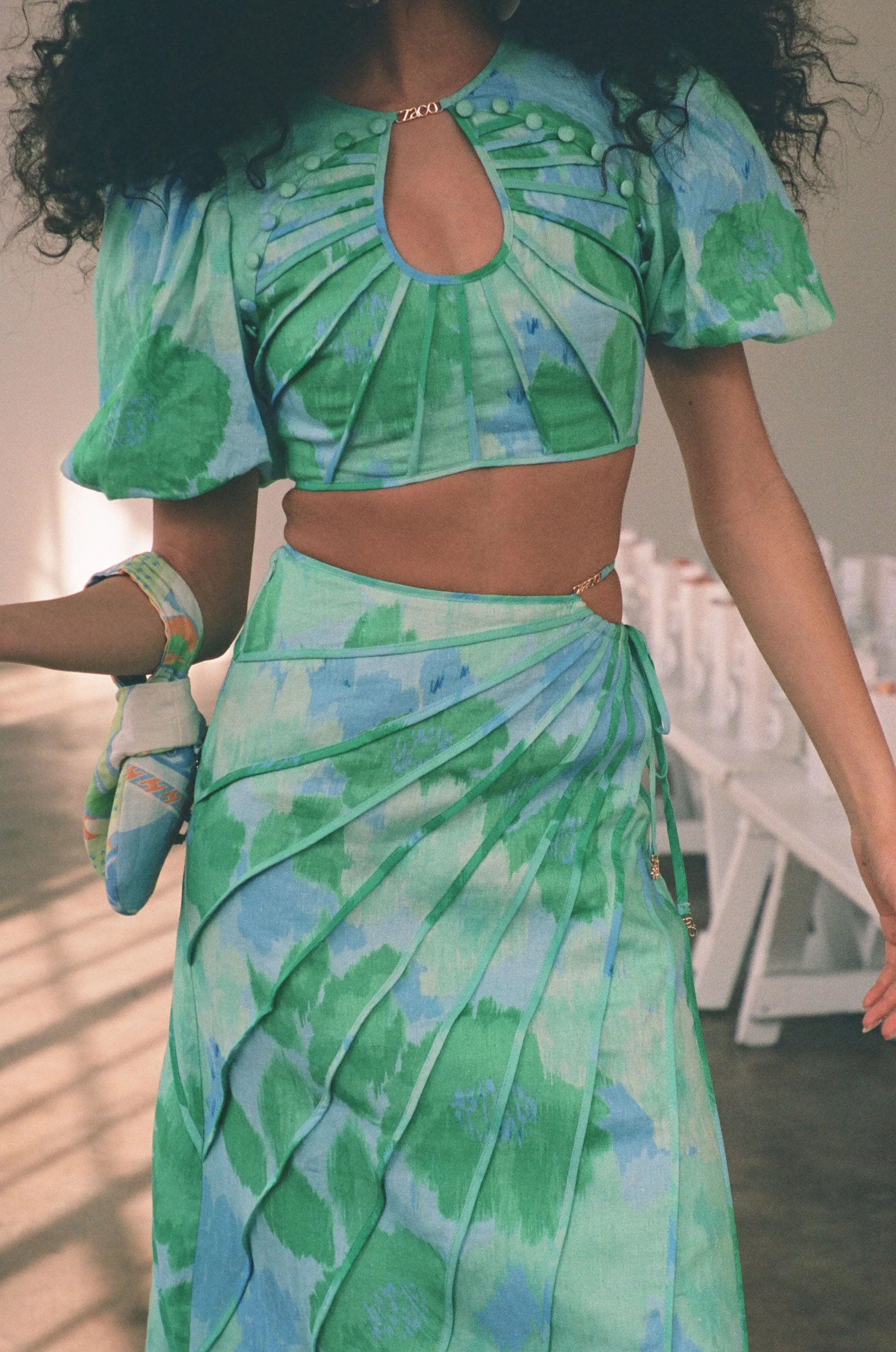 Nalani Top - Blue Gerbera sold by Sabo Skirt