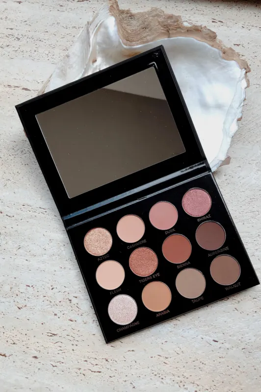 Vani-t Nude Eyeshadow Palette sold by Sabo Skirt