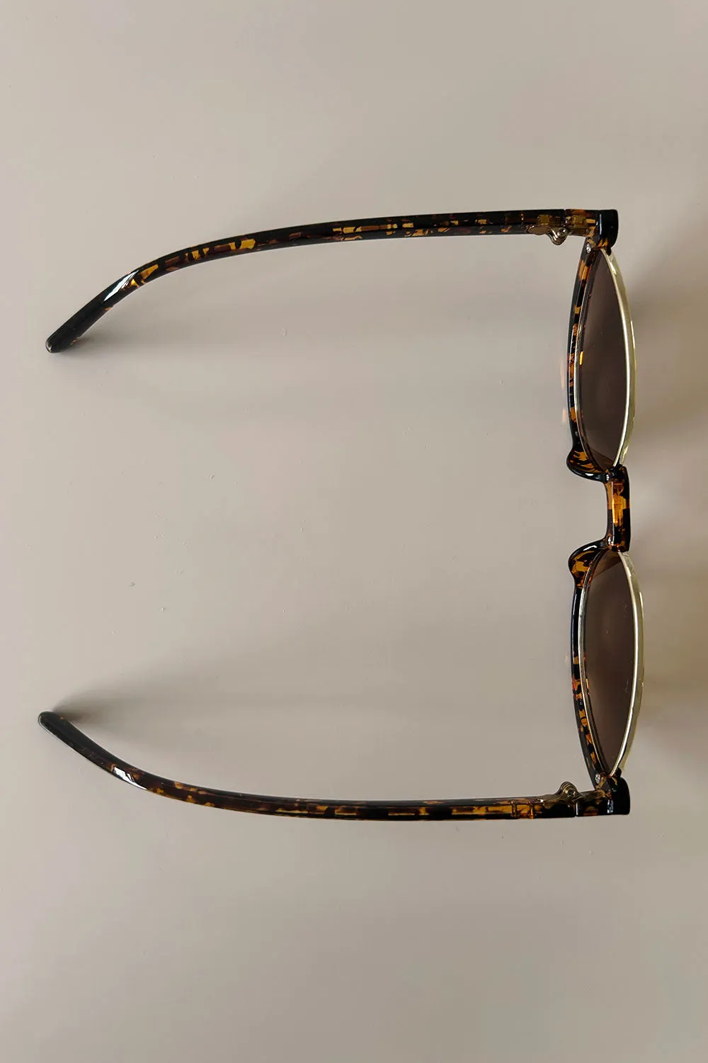 Xandra Sunglasses sold by Sabo Skirt product image thumbnail 4