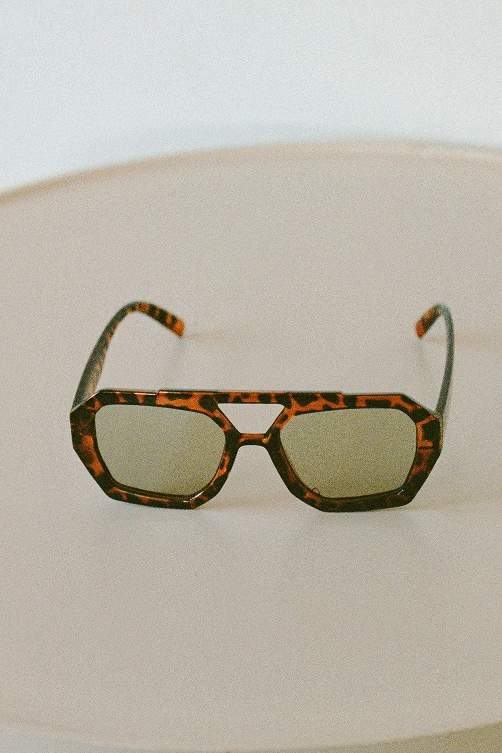 Rexha Sunglasses sold by Sabo Skirt product image thumbnail 4