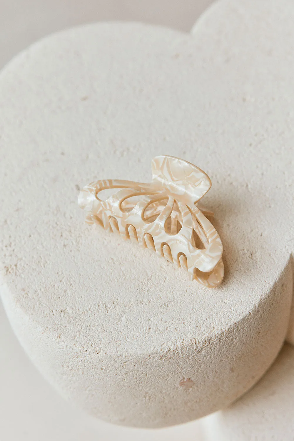 Ace Claw Clip sold by Sabo Skirt product image thumbnail 2