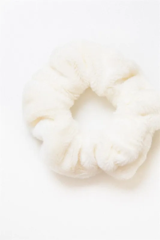 Soft Scrunchie - Cream sold by Sabo Skirt