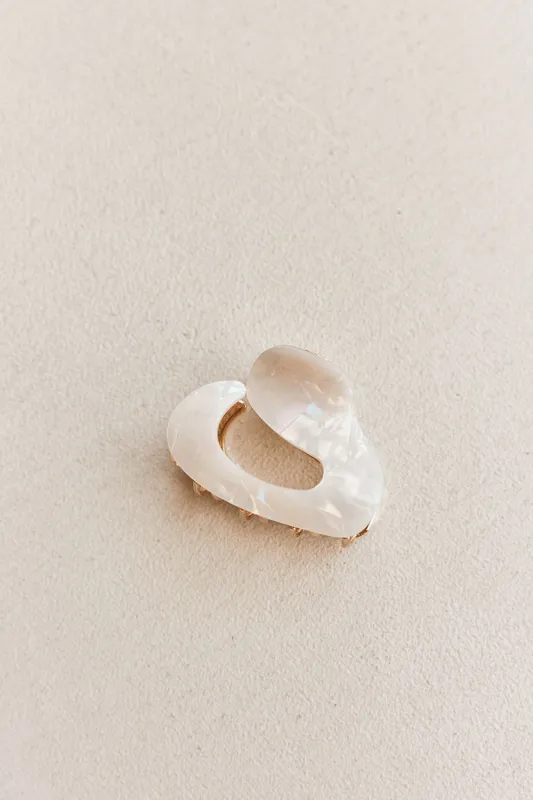 Arlet Claw Clip - White sold by Sabo Skirt