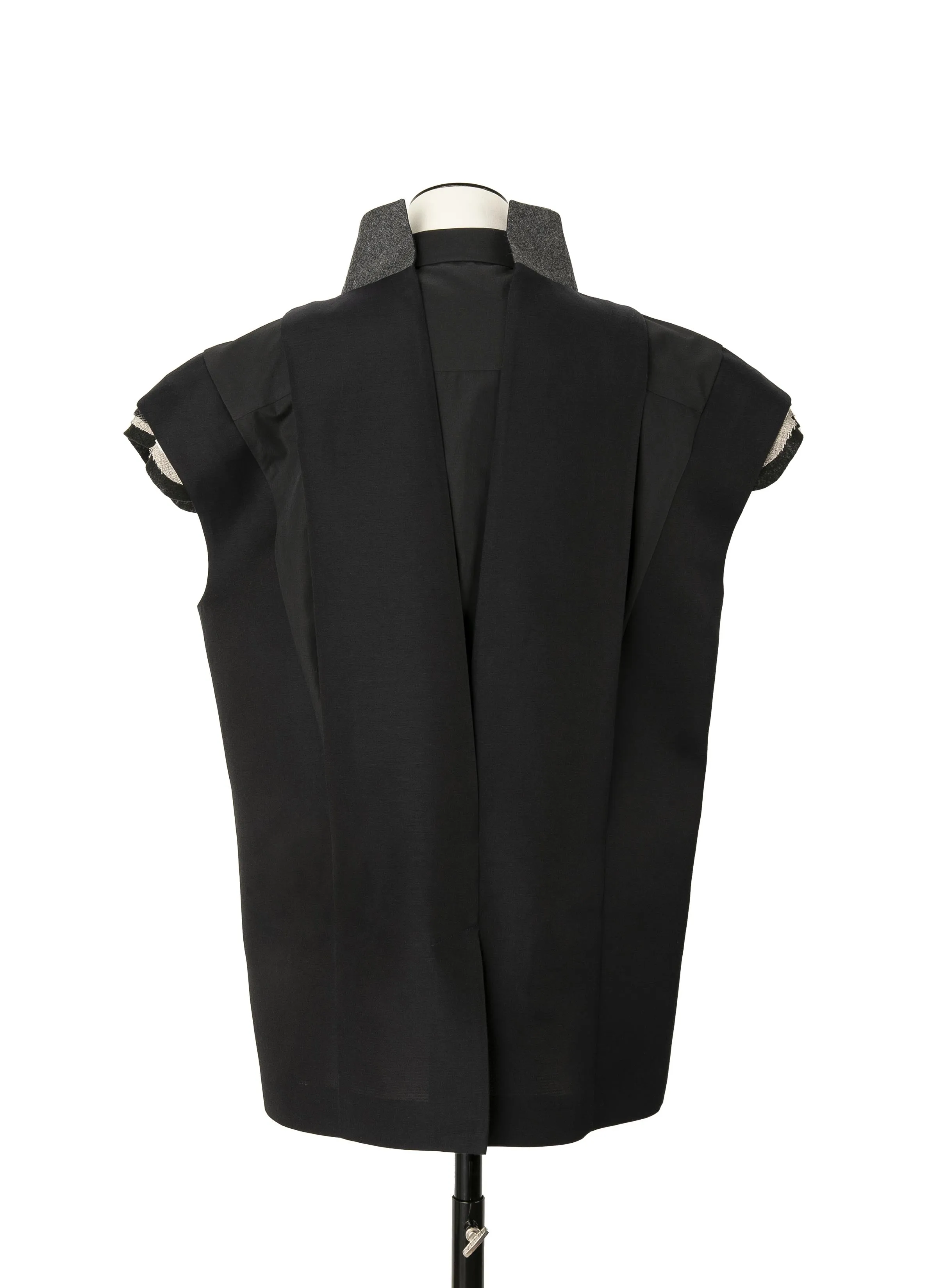 Emblem Double-Faced Silk Cotton Jacket sold by Sacai product image thumbnail 4