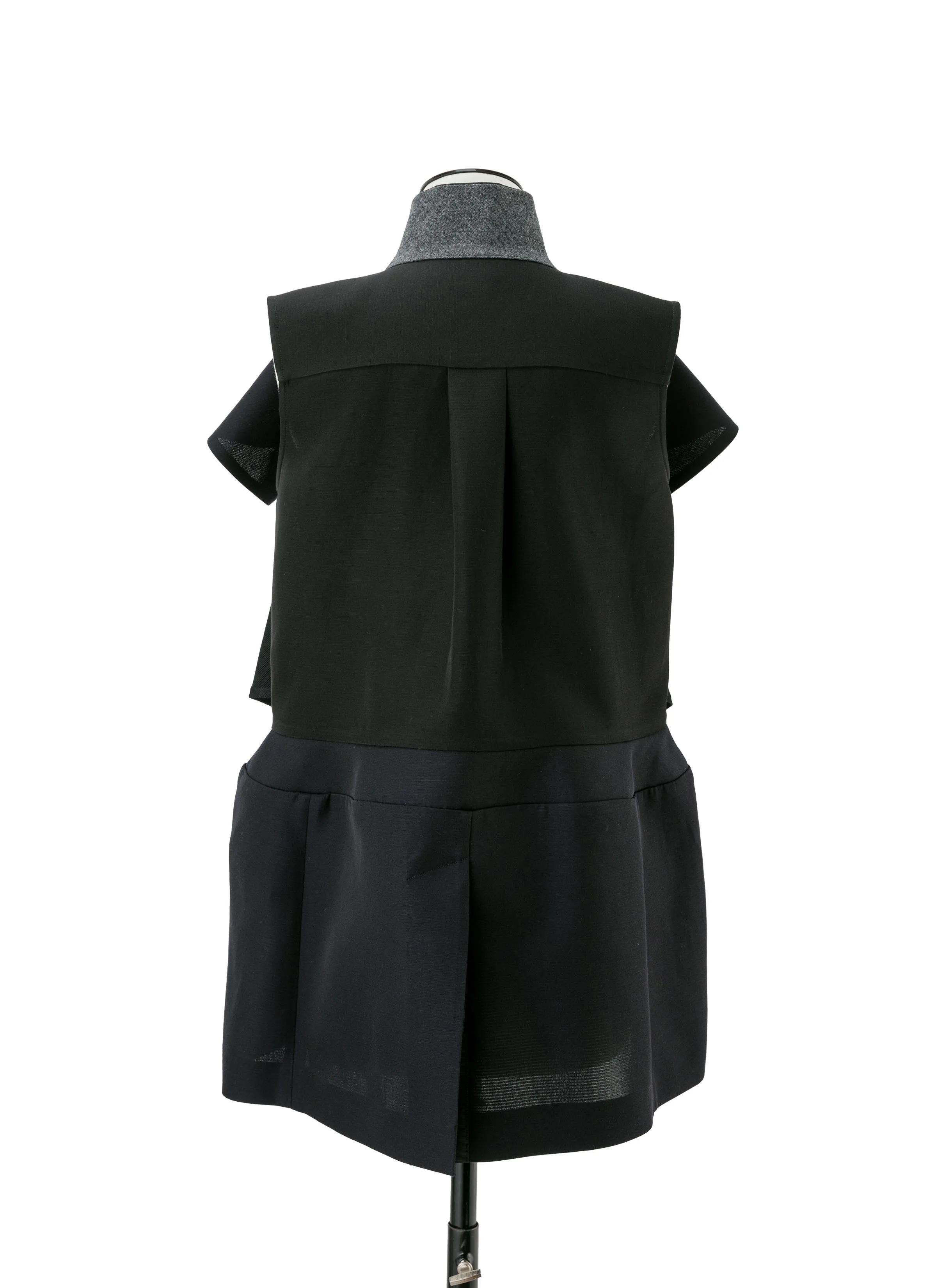 Emblem Double-Faced Silk Cotton Vest sold by Sacai product image thumbnail 4