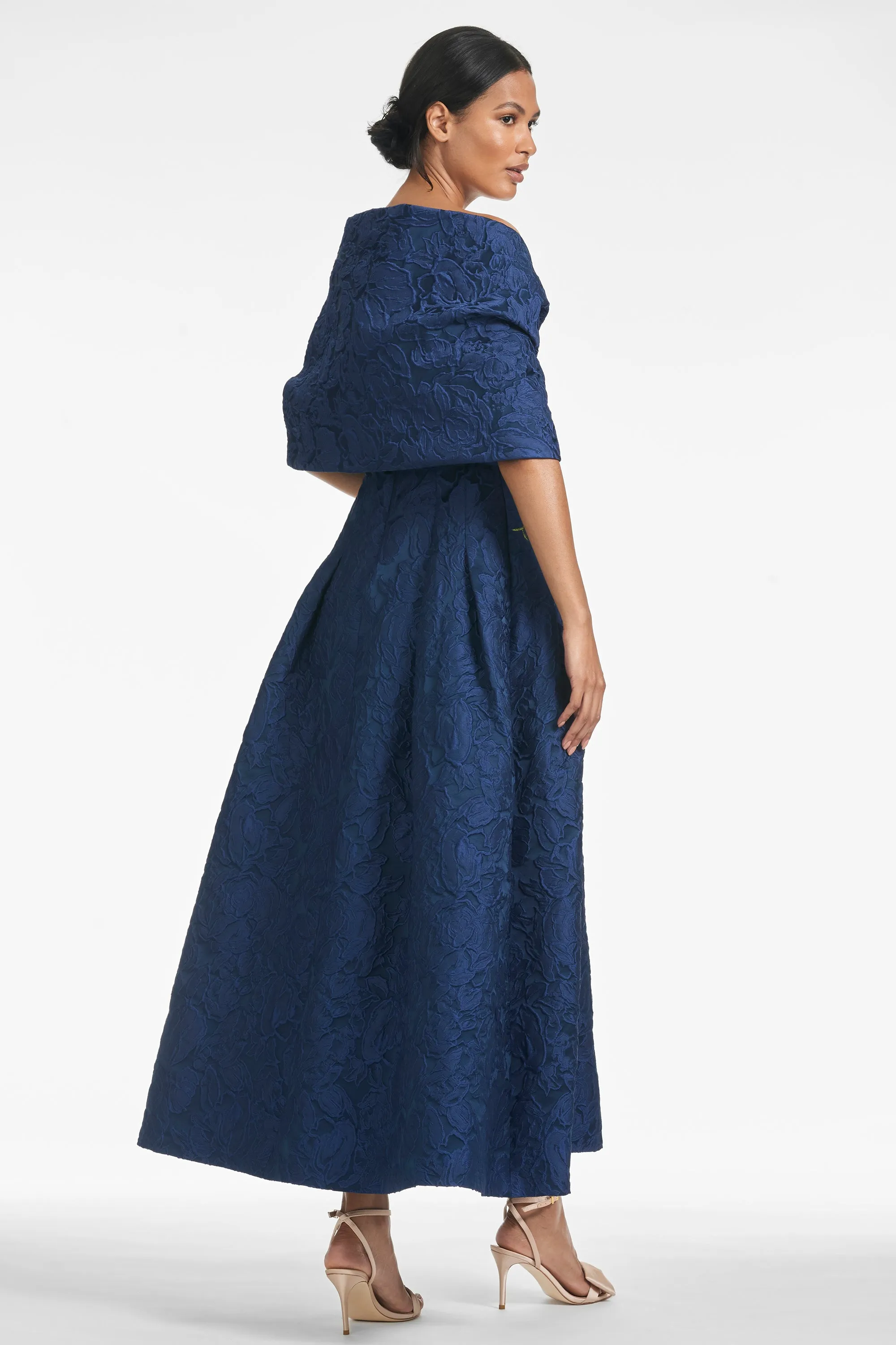 THE HUG SHAWL - MIDNIGHT JACQUARD CLOQUE sold by Sachin + Babi product image thumbnail 3