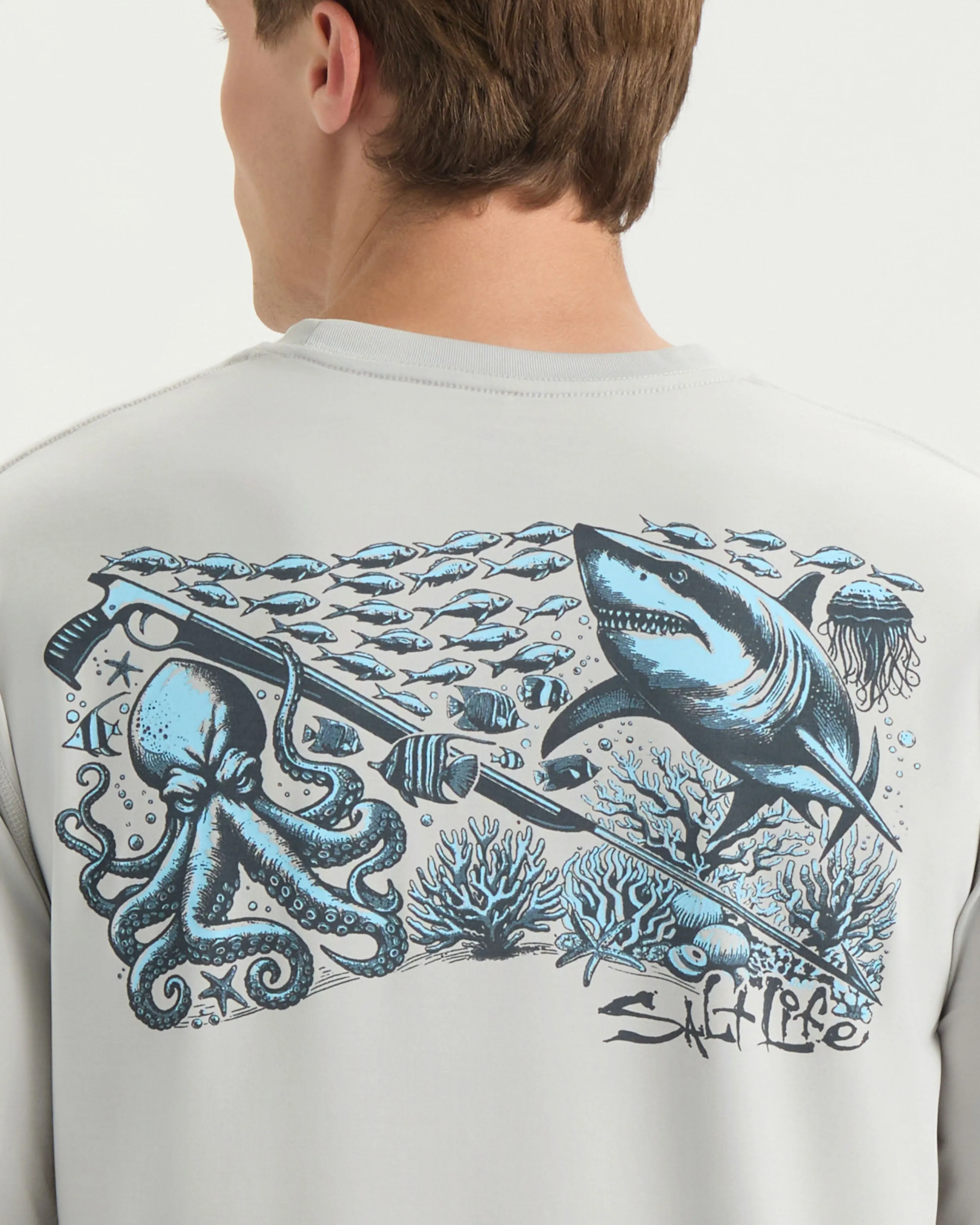 Men’s Underwater Diving SLX Performance Long Sleeve Shirt sold by Salt Life product image thumbnail 4