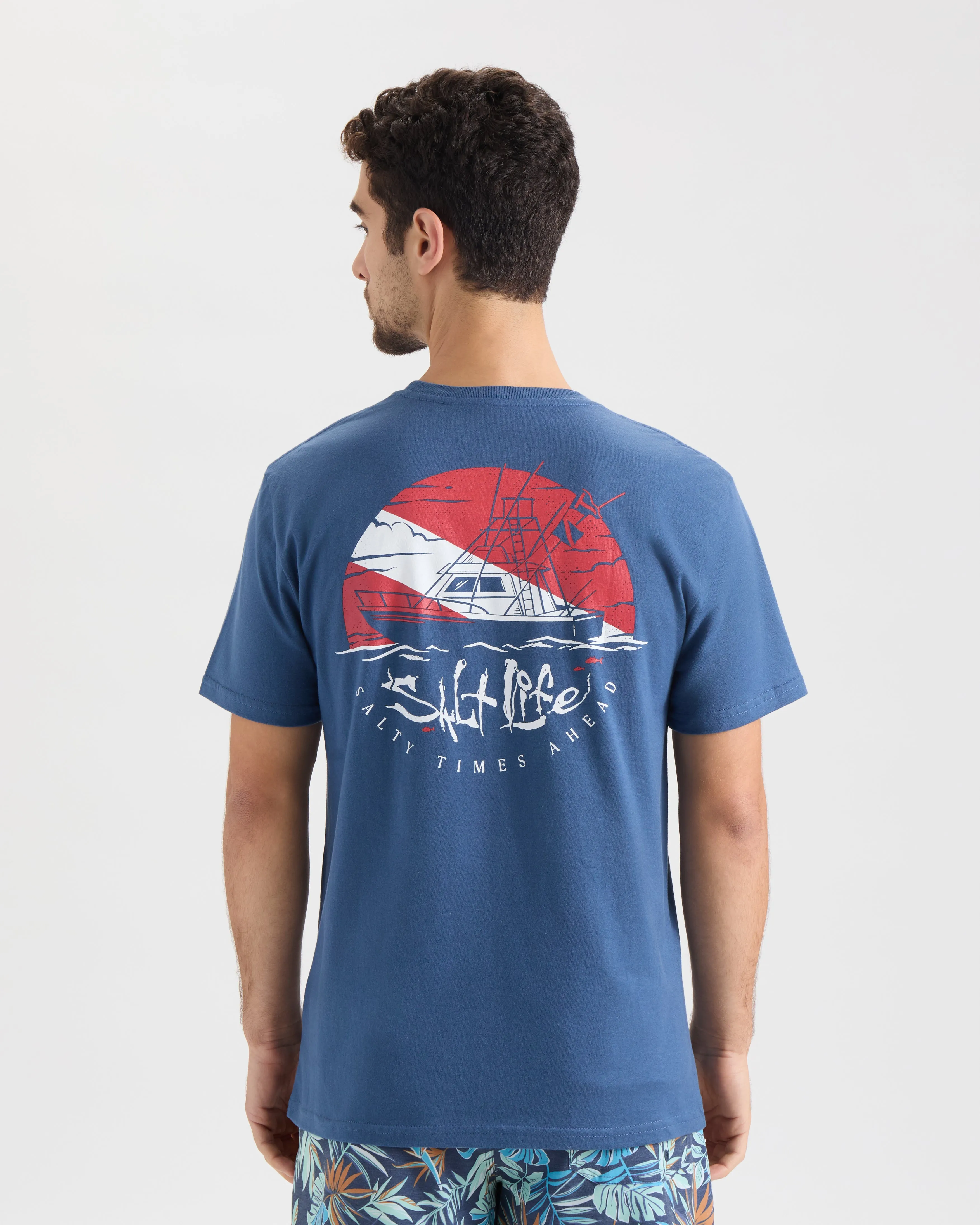 Men’s Day Diver Short Sleeve Tee sold by Salt Life product image thumbnail 4