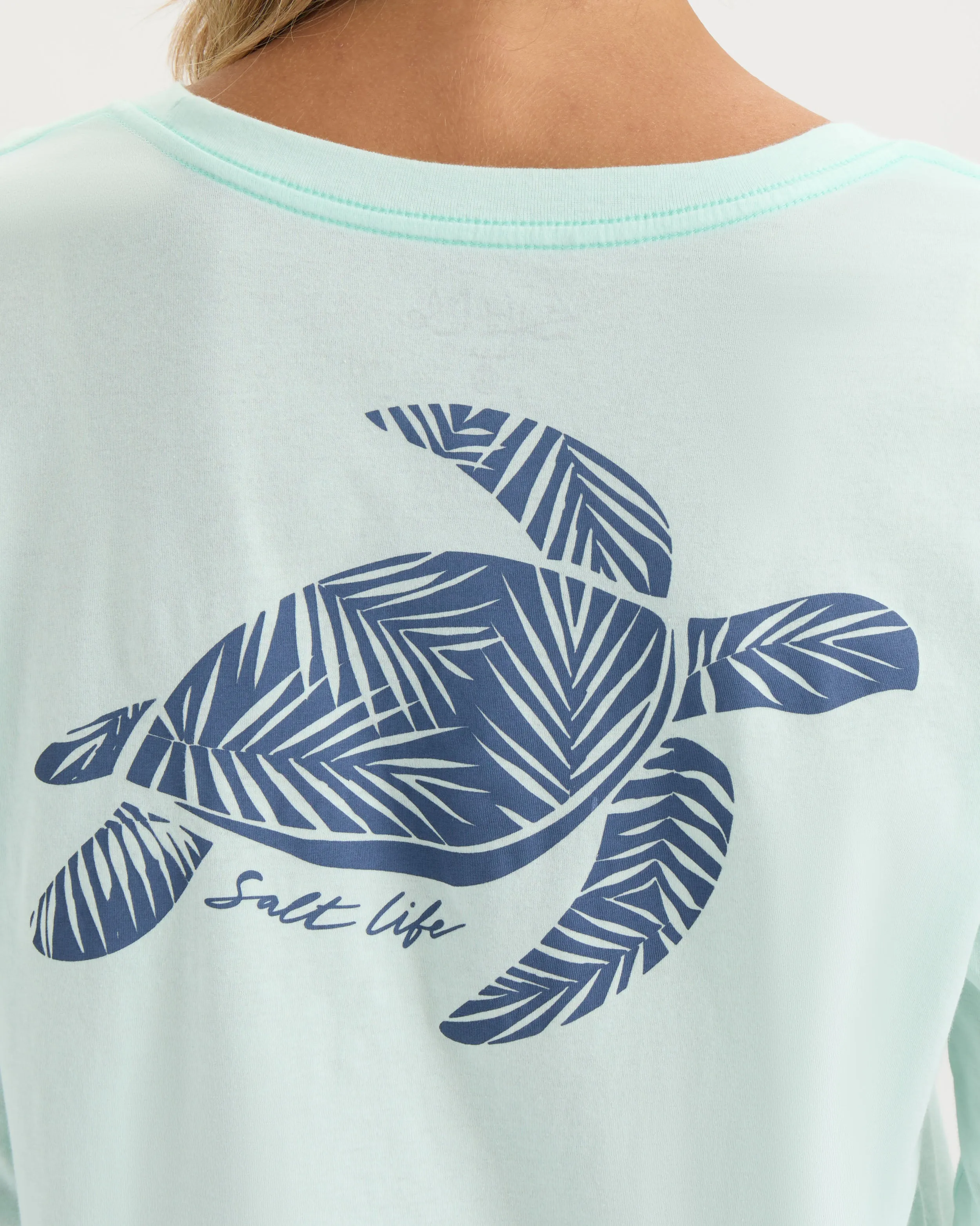 Women’s Sea Cruiser Cropped Long Sleeve Shirt sold by Salt Life product image thumbnail 5