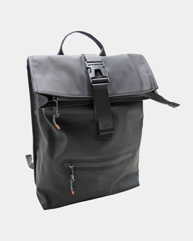 Hamelin Coated Fabric 20L Backpack With Front Zip Pocket And Clip made by Salt Life