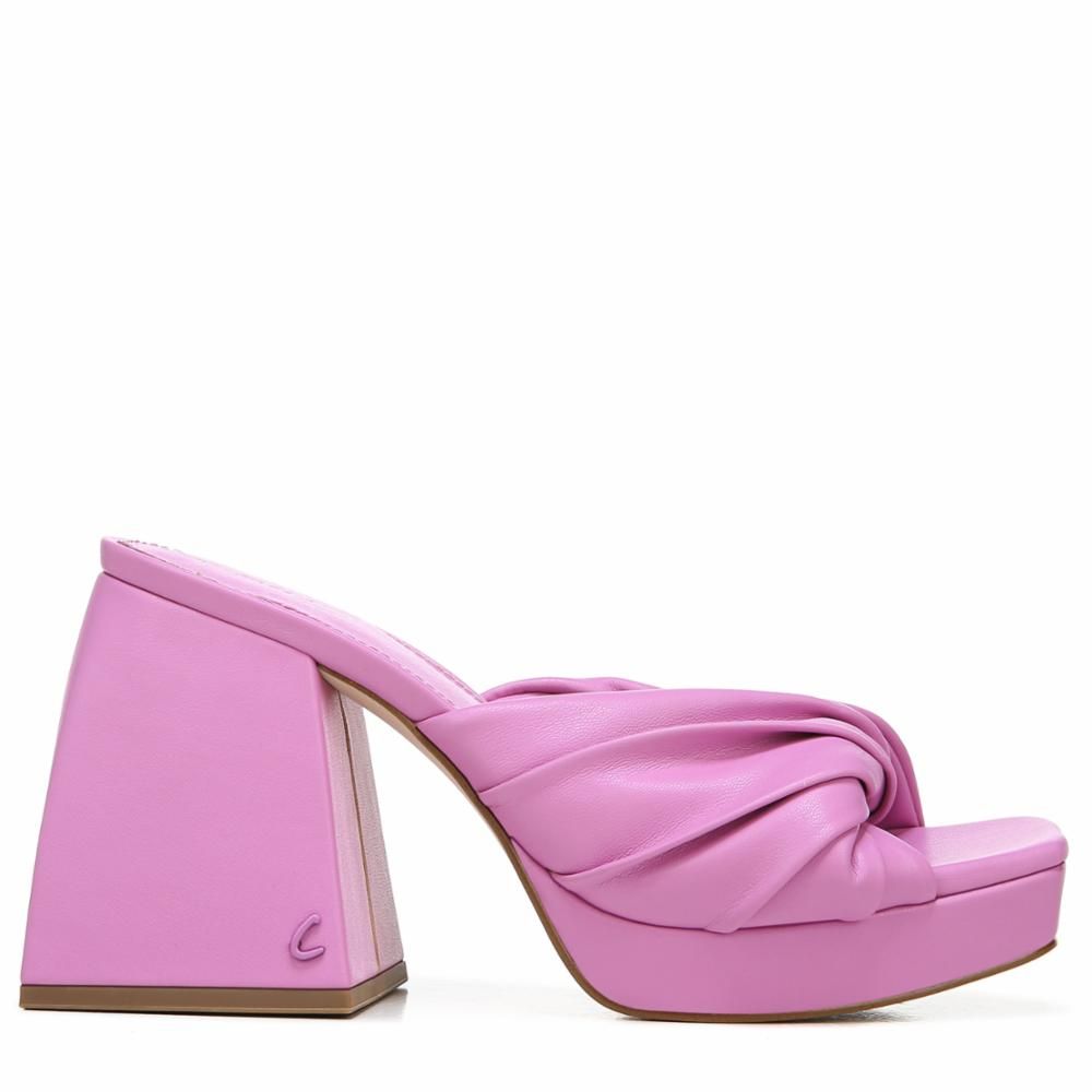 Circus by Sam MARIANNA FIJI FLOWER/SUPERSOFTNAPPA sold by Sam Edelman product image thumbnail 3