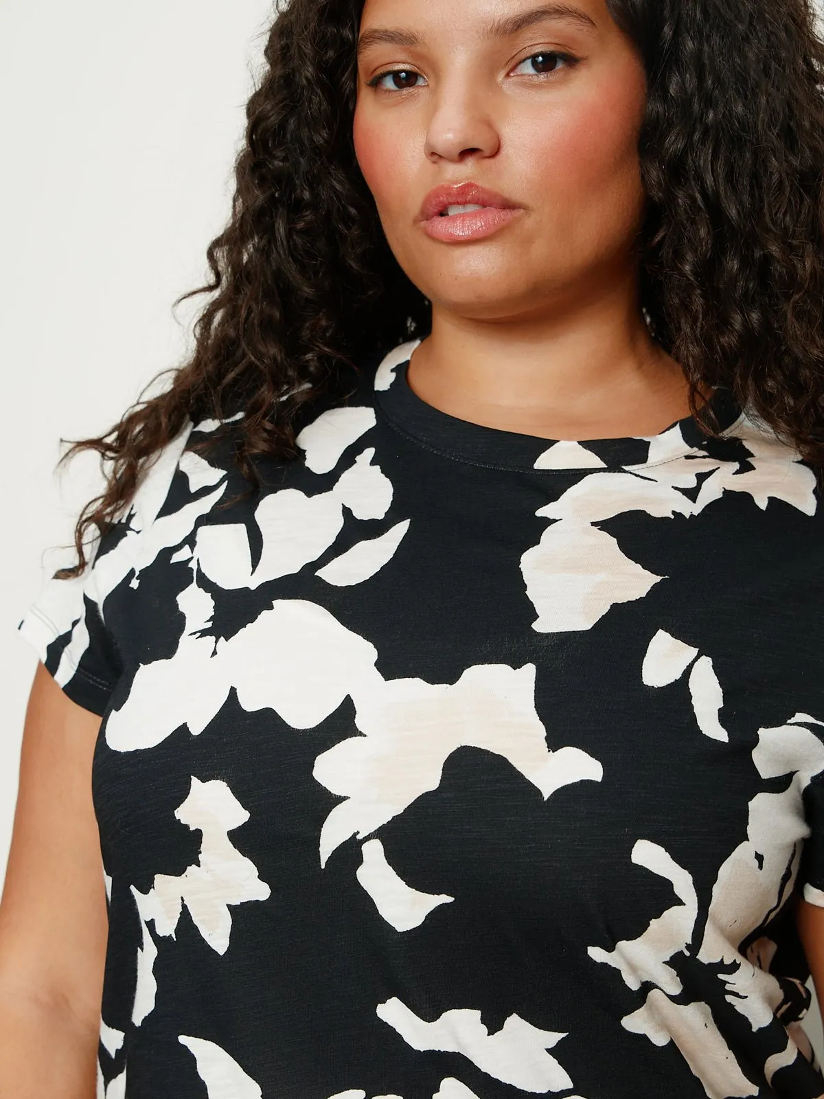 The Perfect Tee Petal Whisper Extended Sizing sold by Sanctuary product image thumbnail 5