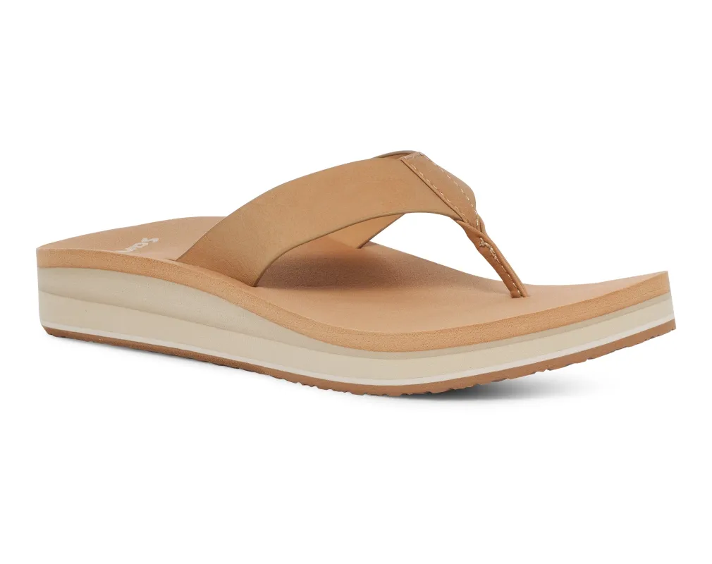 Highland St - Women - Tan / 5 made by Sanuk