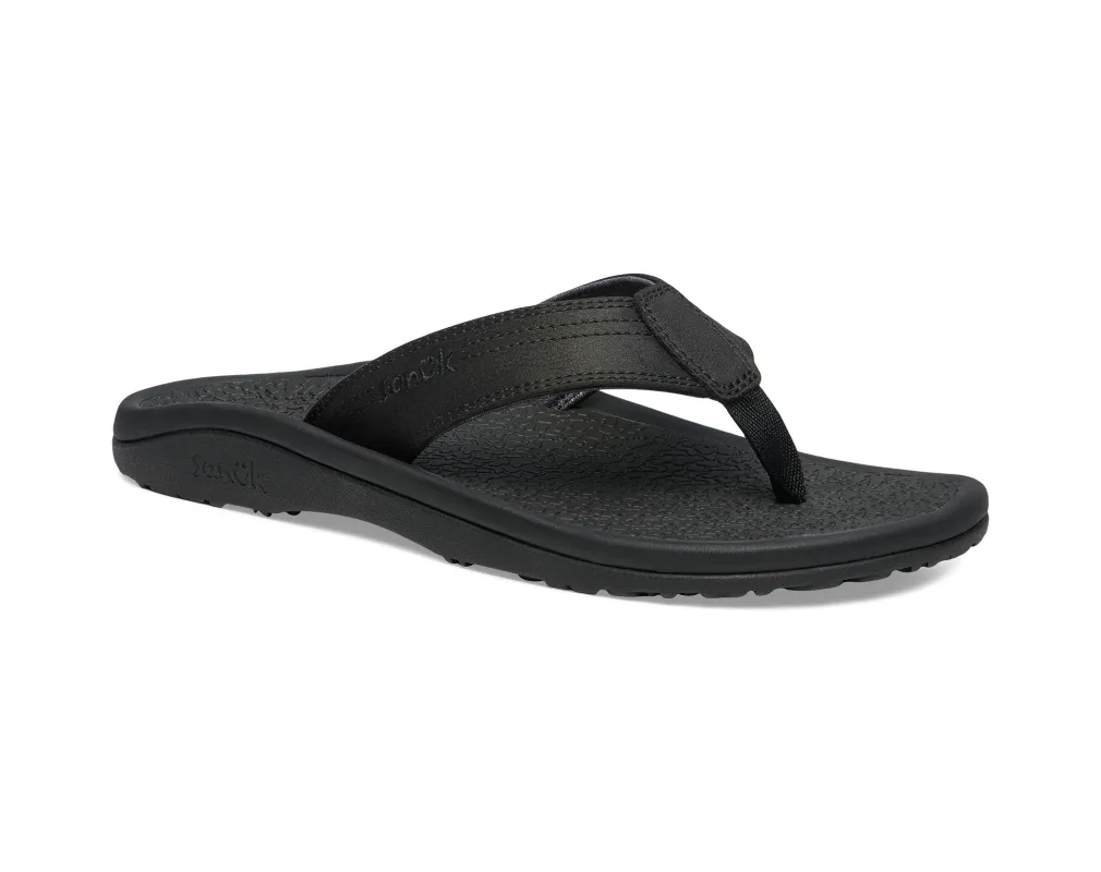 On the Rocks - Men - Black / 7 made by Sanuk