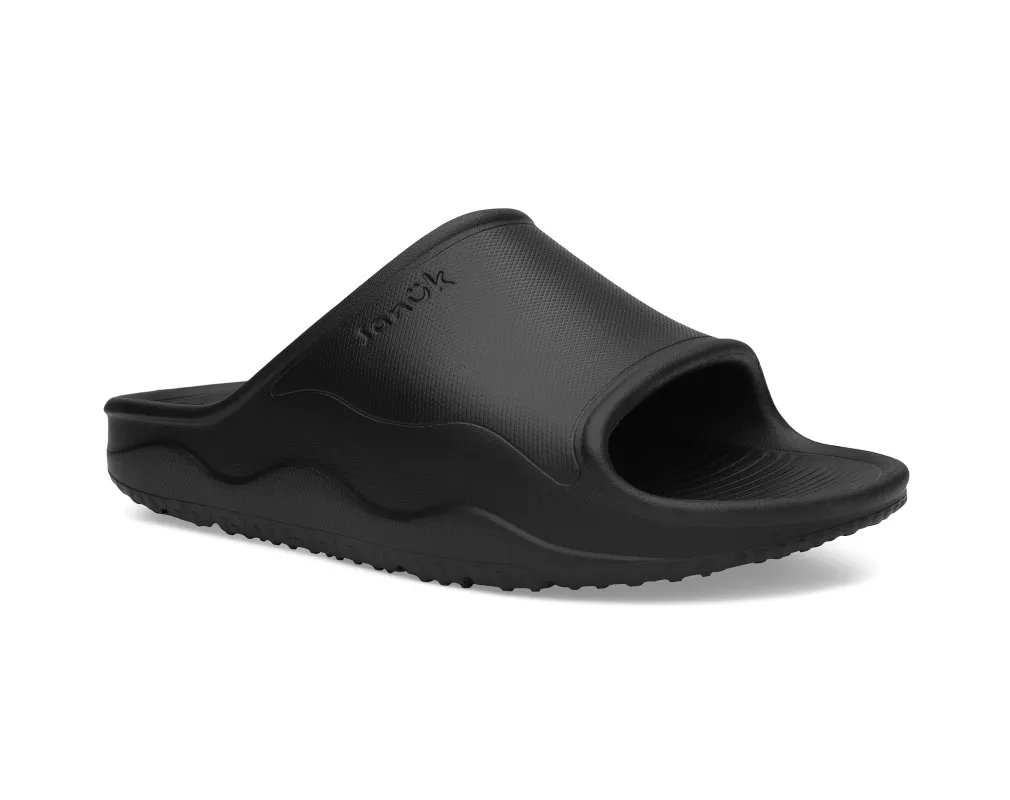 Beer Foamie - Women - Black / 9 made by Sanuk