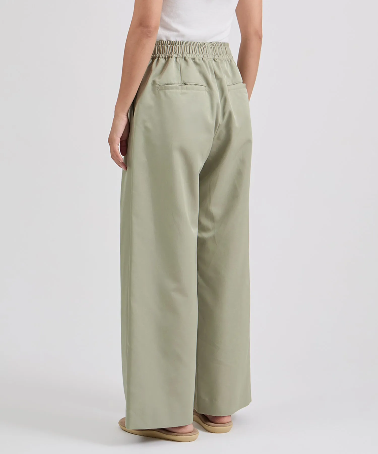 Palmetto Tuck Wide Pant sold by Saturdays New York City product image thumbnail 3