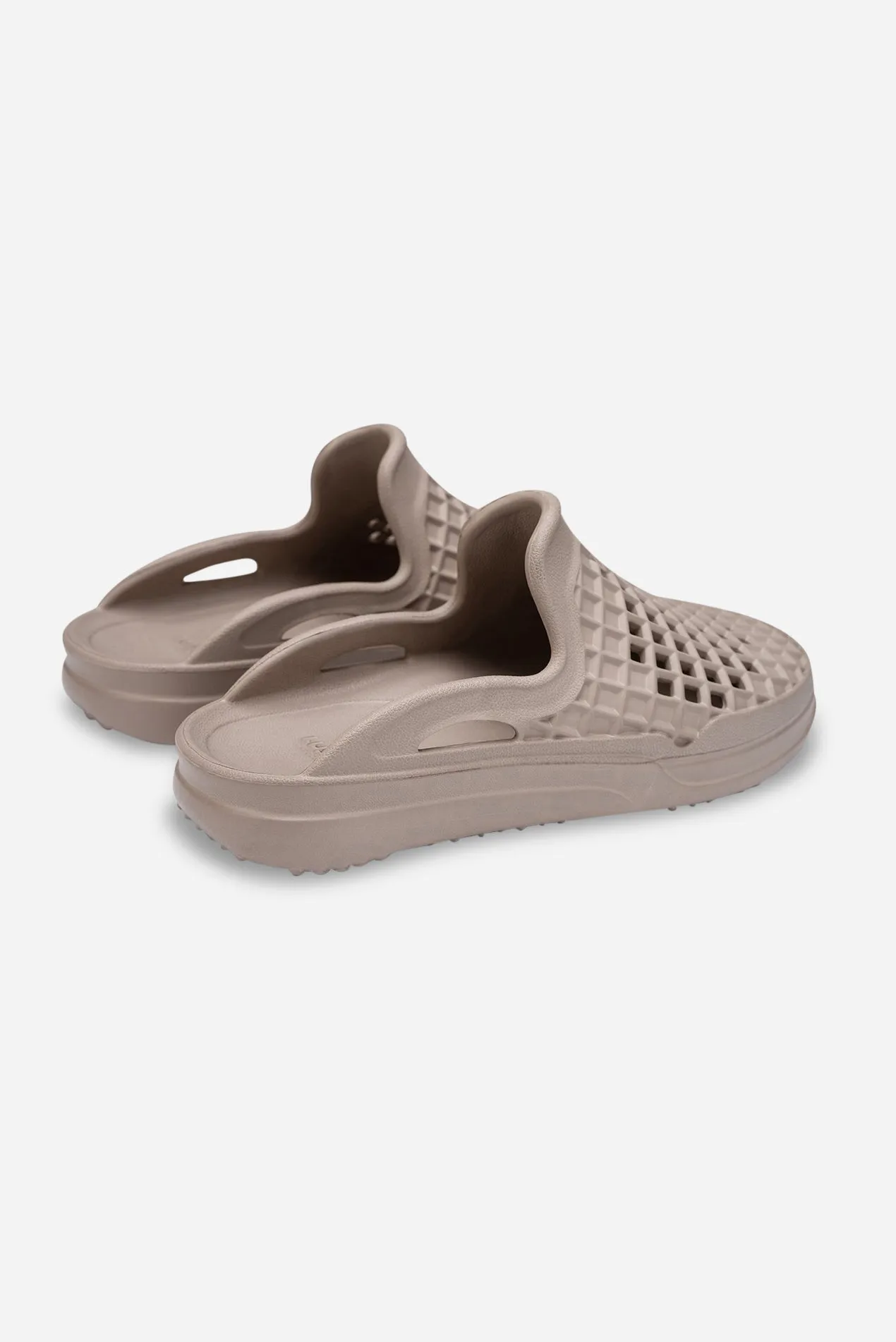 Scenario Slide sold by Saturdays New York City product image thumbnail 3