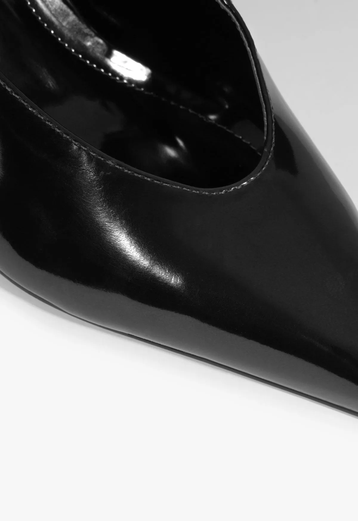 Alicia Pump sold by SCHUTZ product image thumbnail 5