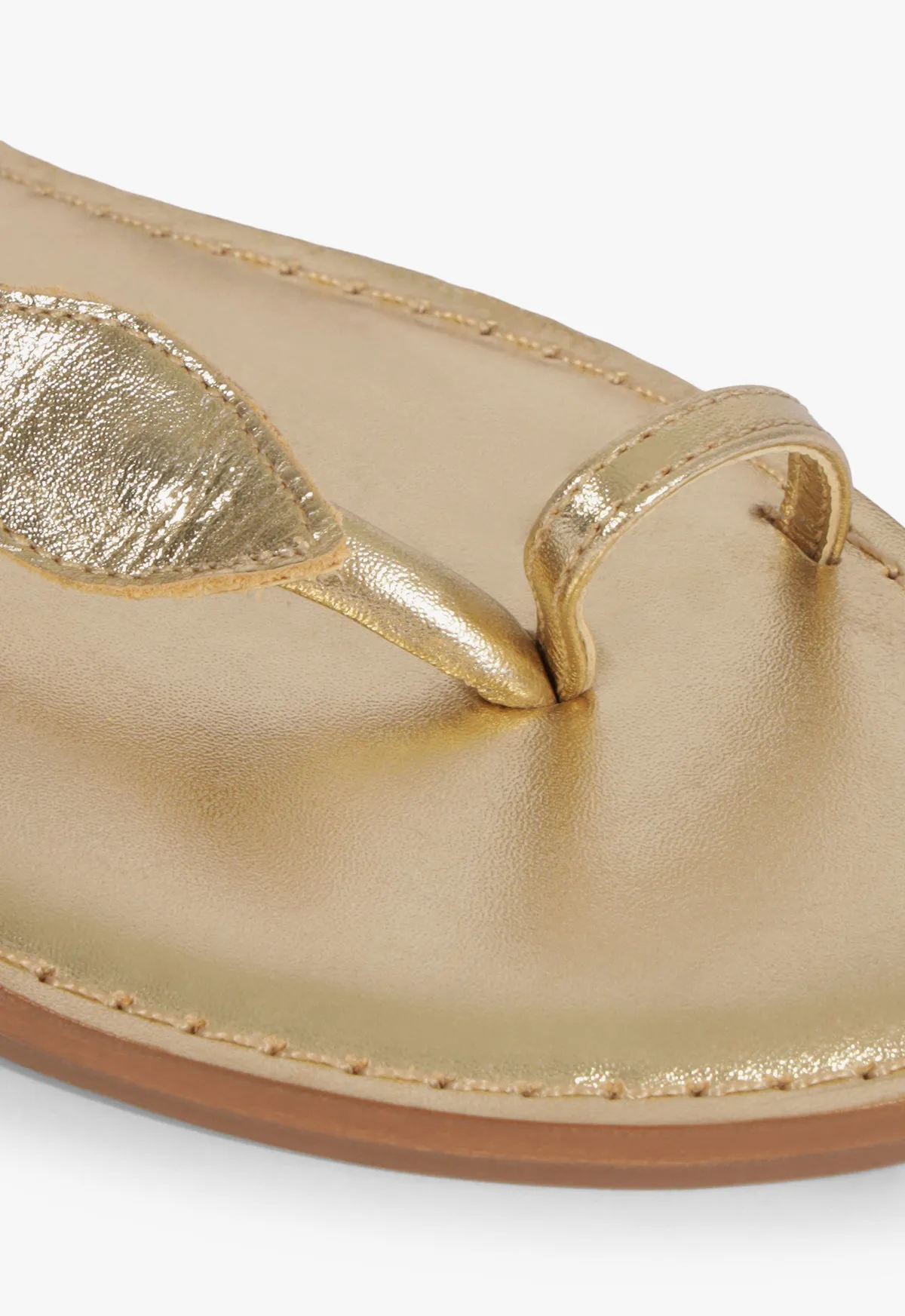 Cleo Metallic Leather Flat Sandal sold by SCHUTZ product image thumbnail 5