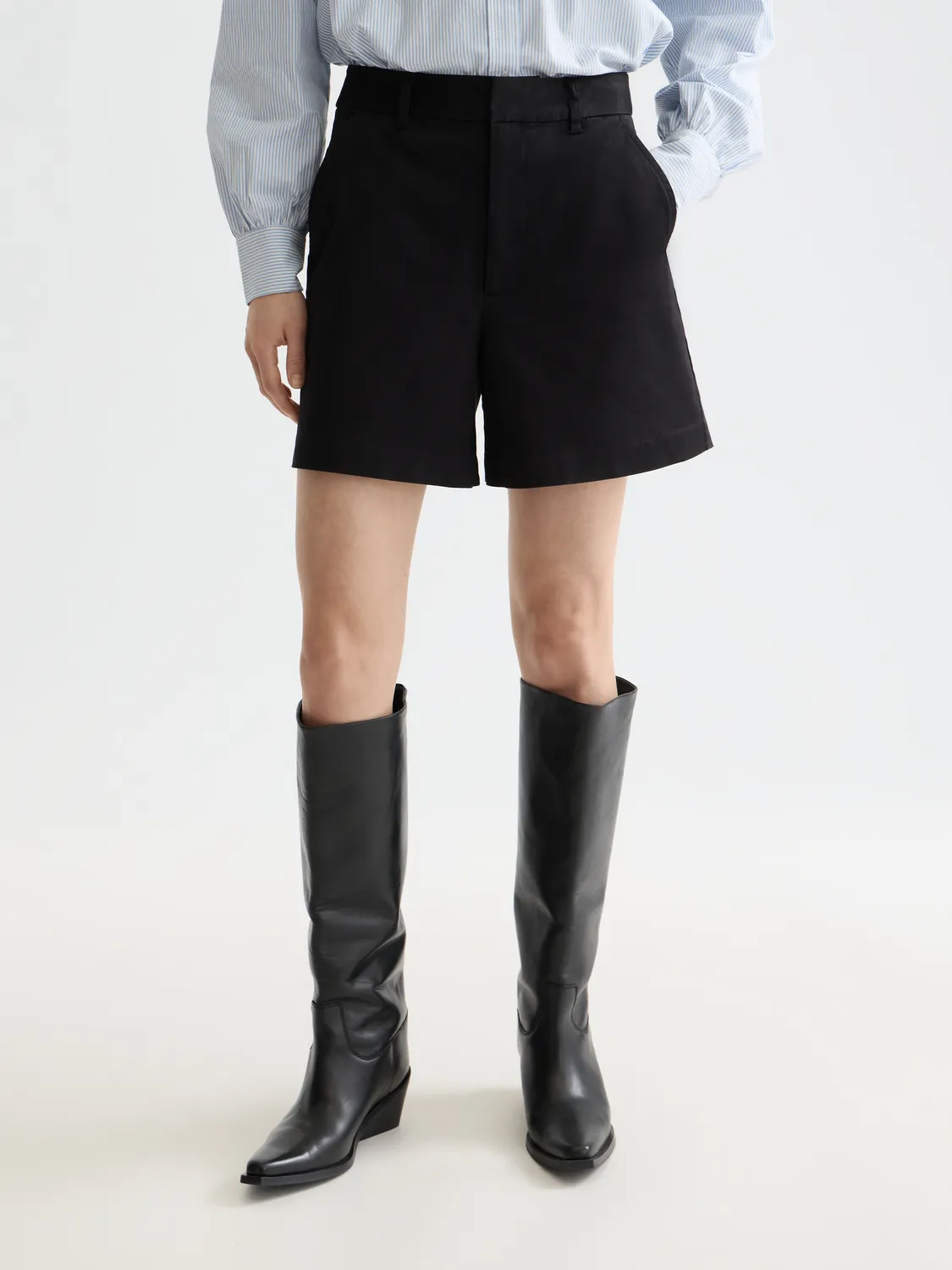 Abott chino shorts sold by Scotch & Soda