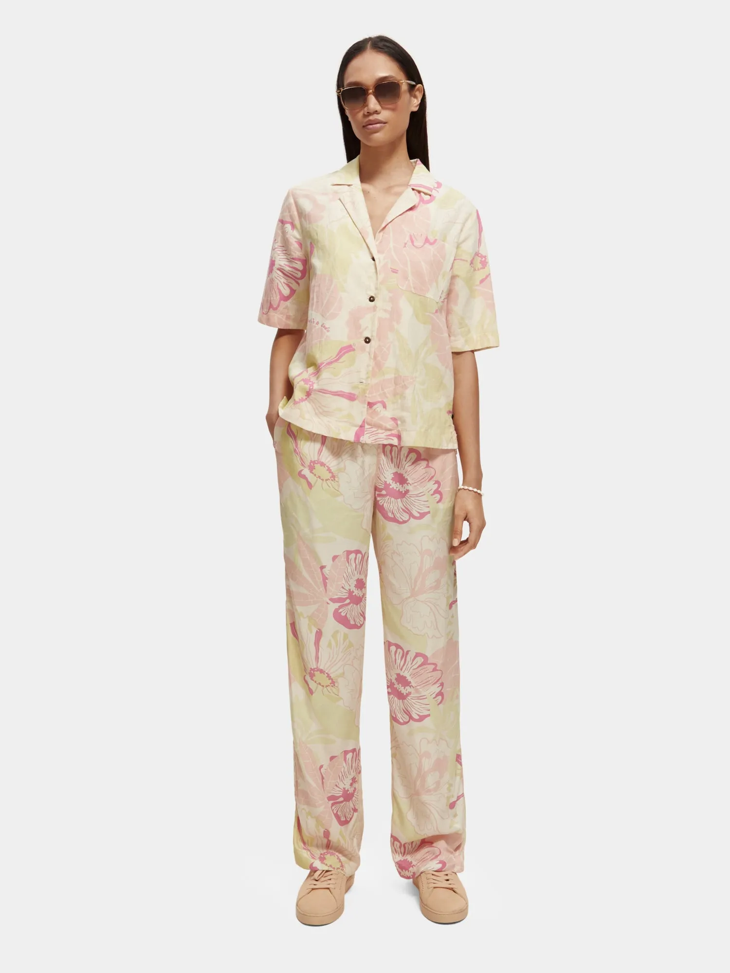 Gia wide fit pants sold by Scotch & Soda product image thumbnail 5
