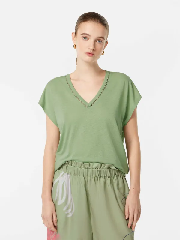 V-neck t-shirt made by Scotch & Soda