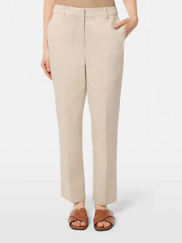 Abott tapered chinos made by Scotch & Soda