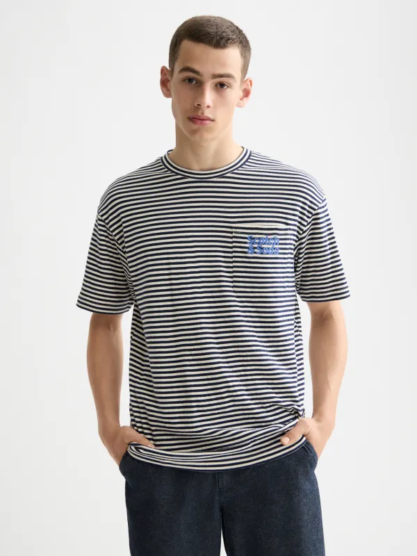 Double face pocket t-shirt sold by Scotch & Soda