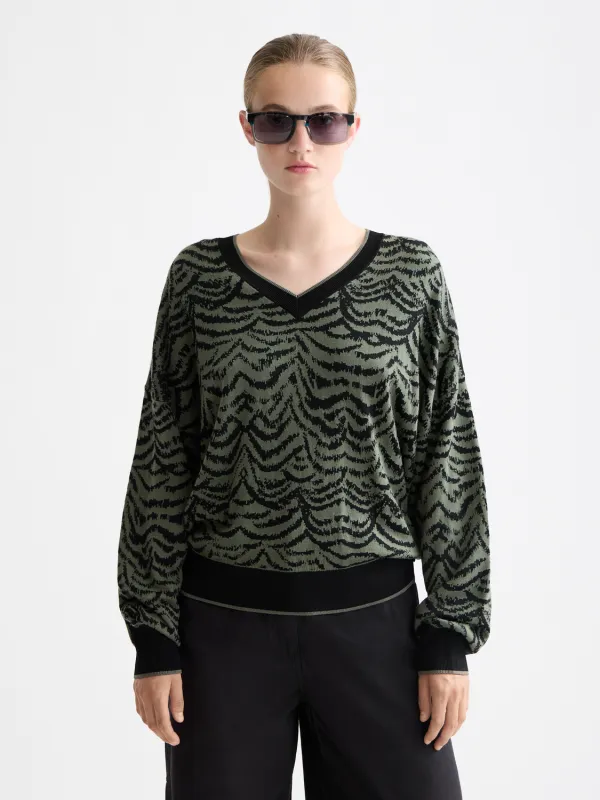 Jacquard v-neck pullover made by Scotch & Soda