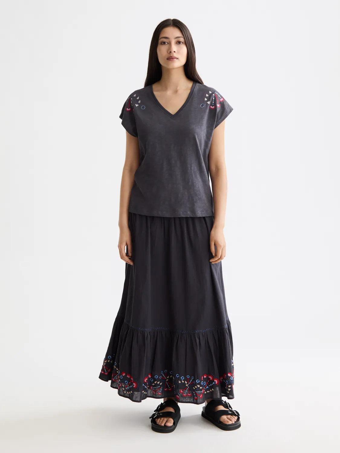 Embroidered v-neck t-shirt sold by Scotch & Soda product image thumbnail 4