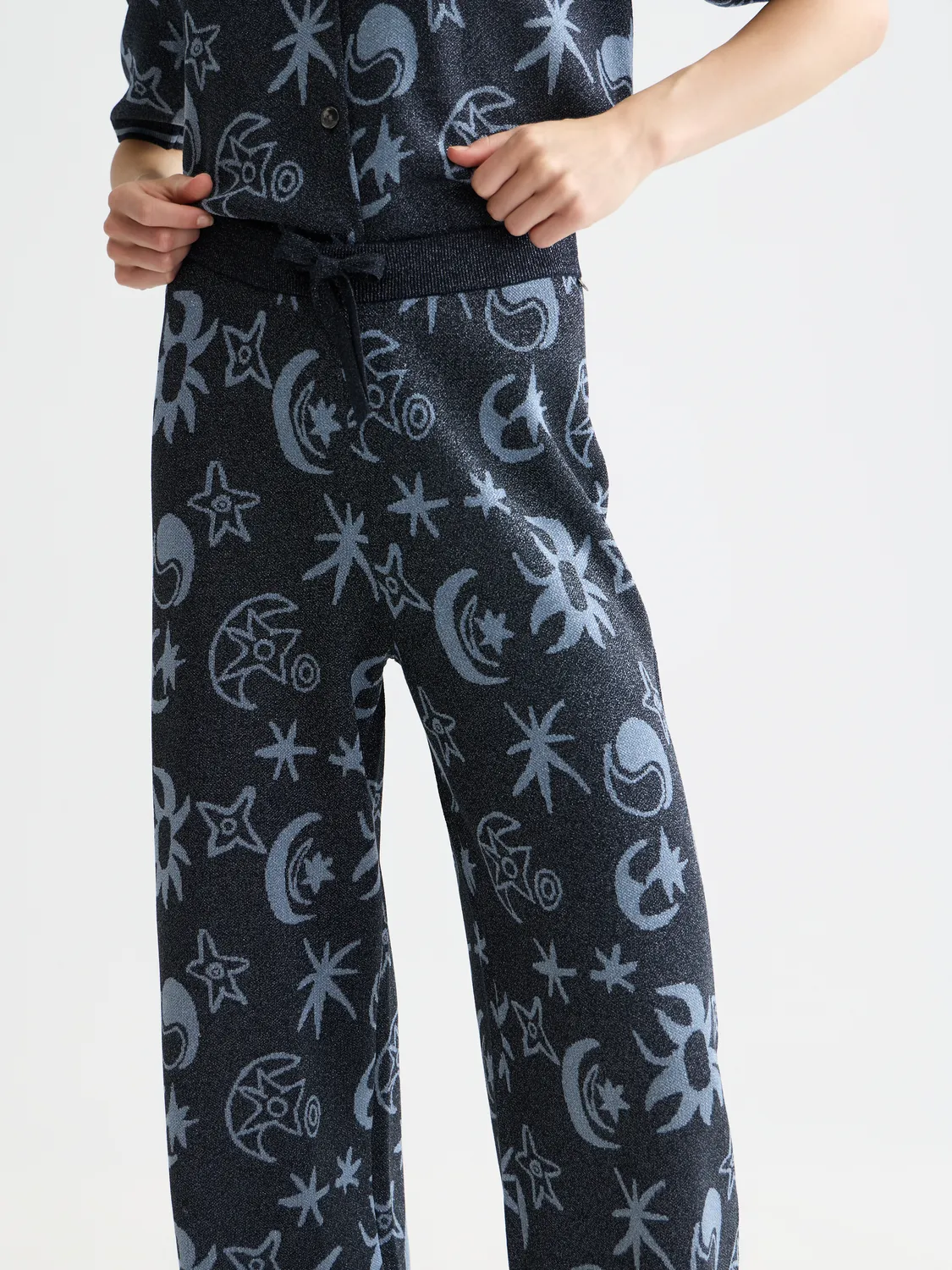 Jacquard knitted trousers sold by Scotch & Soda product image thumbnail 5