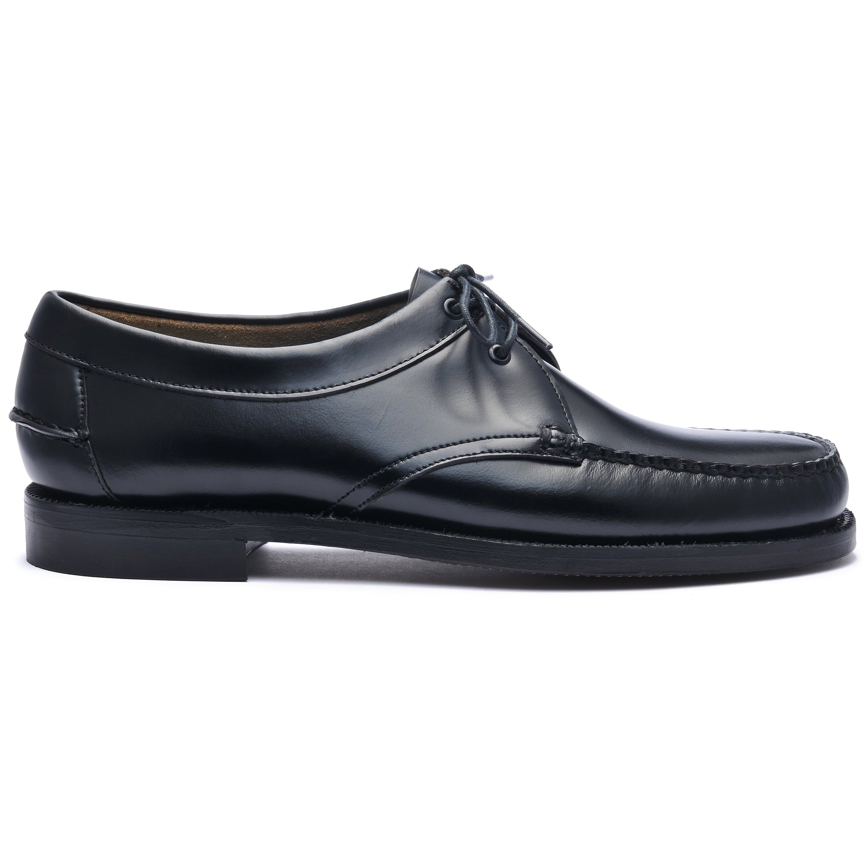 James - Black sold by Sebago