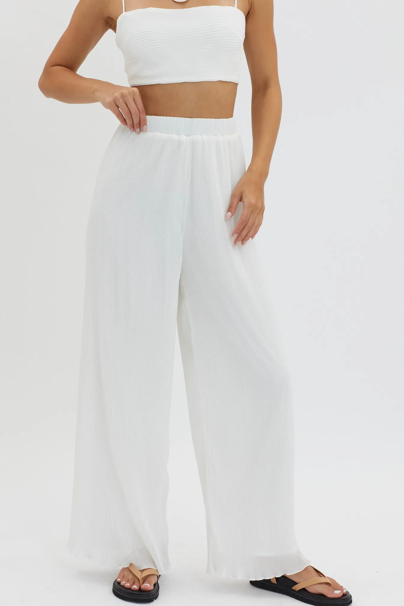 Light Energy Accordion Pleat Pants White sold by Selfie Leslie product image thumbnail 4