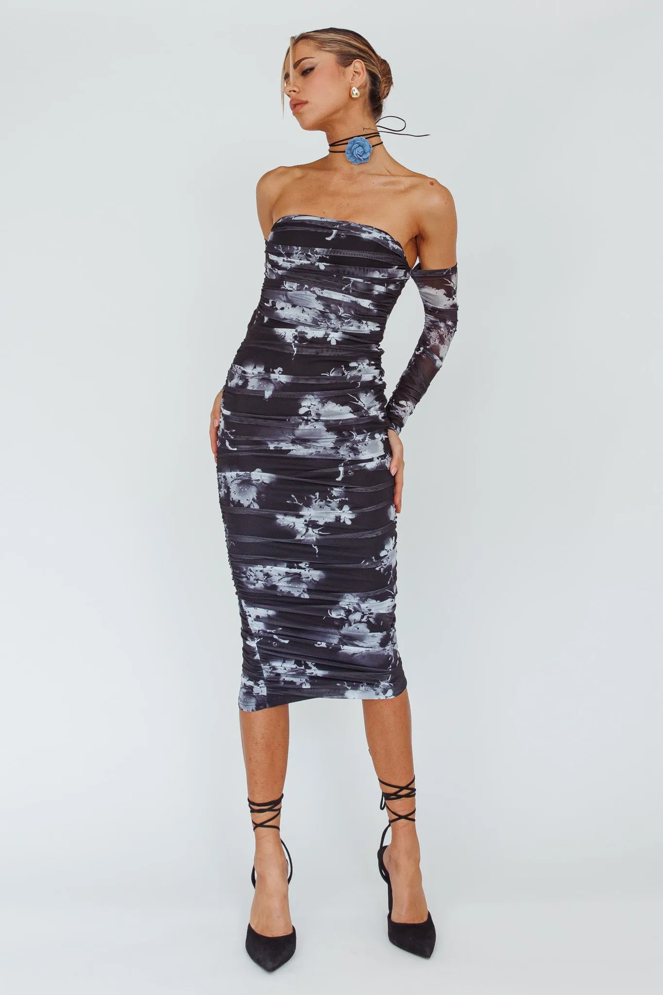 Cece Off-Shoulder Midi Dress Floral Black sold by Selfie Leslie product image thumbnail 3