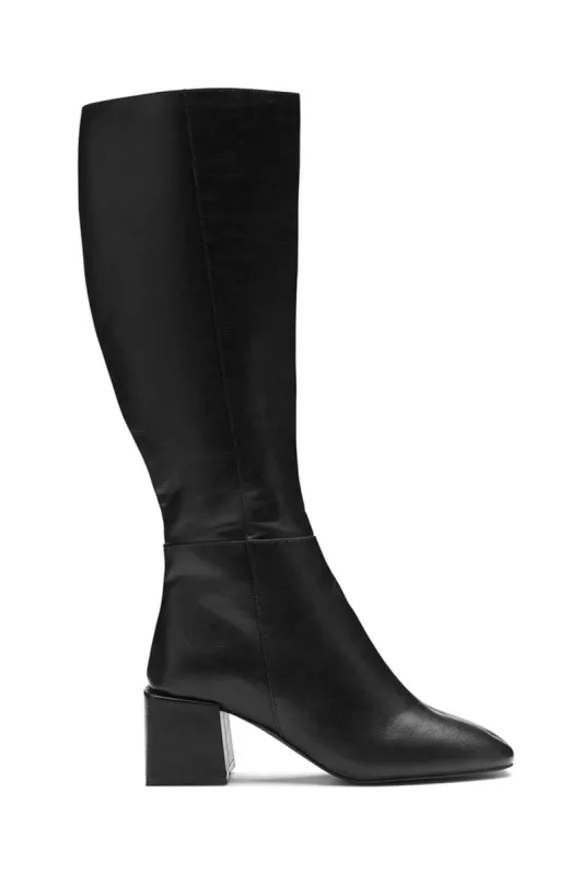 THERAPY Wolf Boot Black sold by Selfie Leslie
