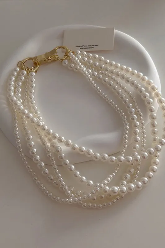 Giselle Pearl Necklace Gold made by Selfie Leslie