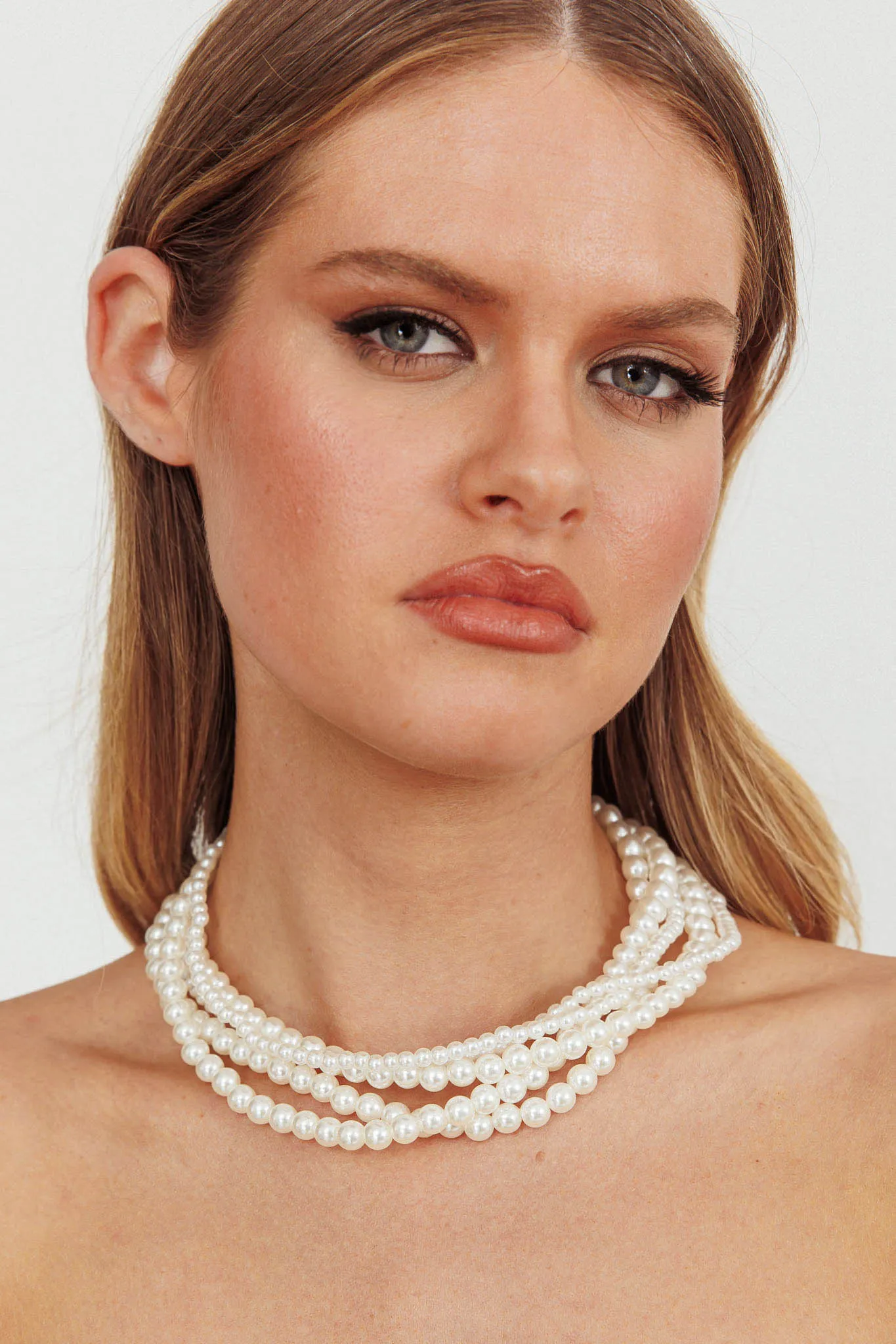 Giselle Pearl Necklace Gold sold by Selfie Leslie product image thumbnail 3