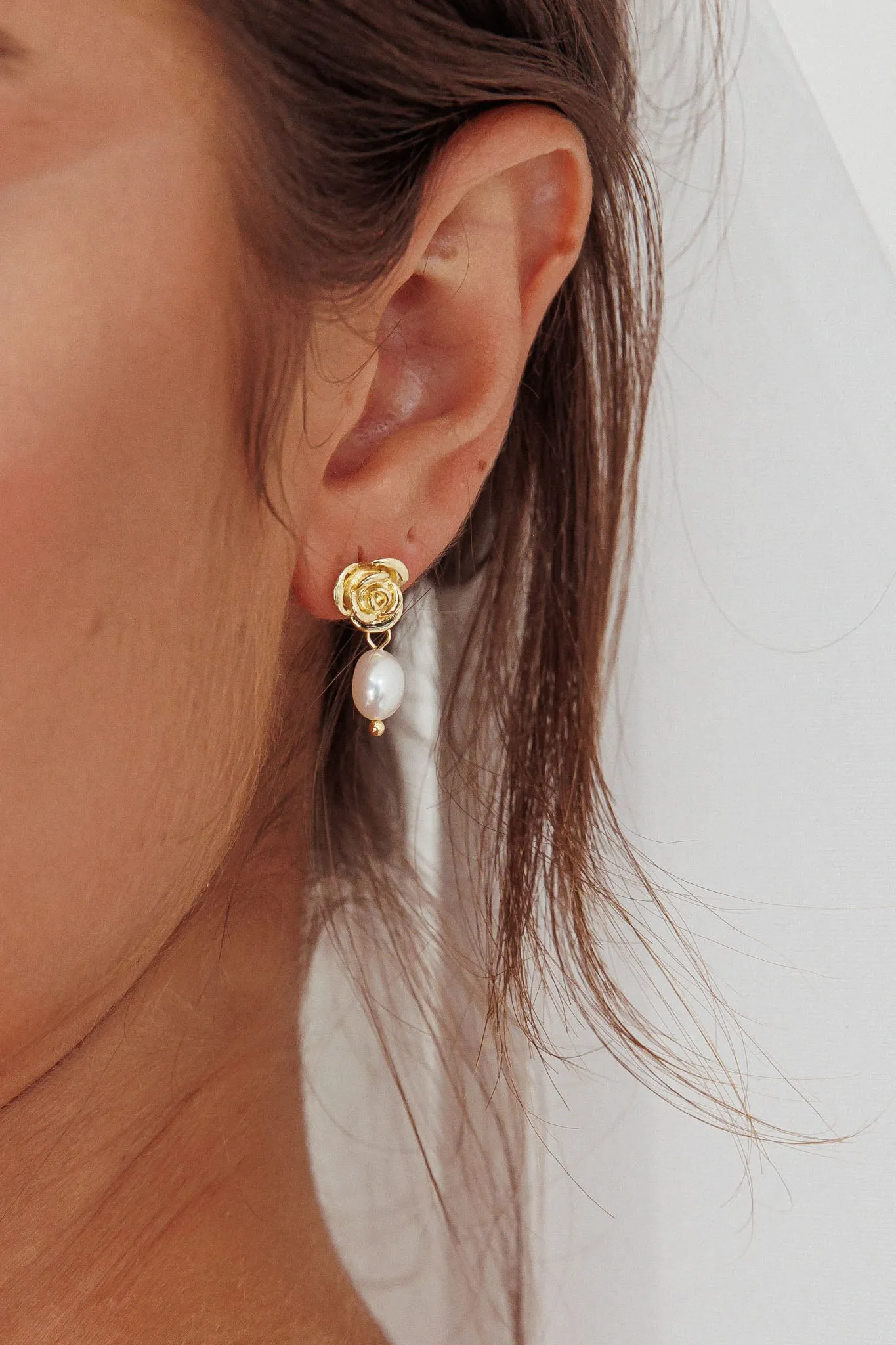 Le Jardin Flower Pearl Earrings Gold sold by Selfie Leslie product image thumbnail 5