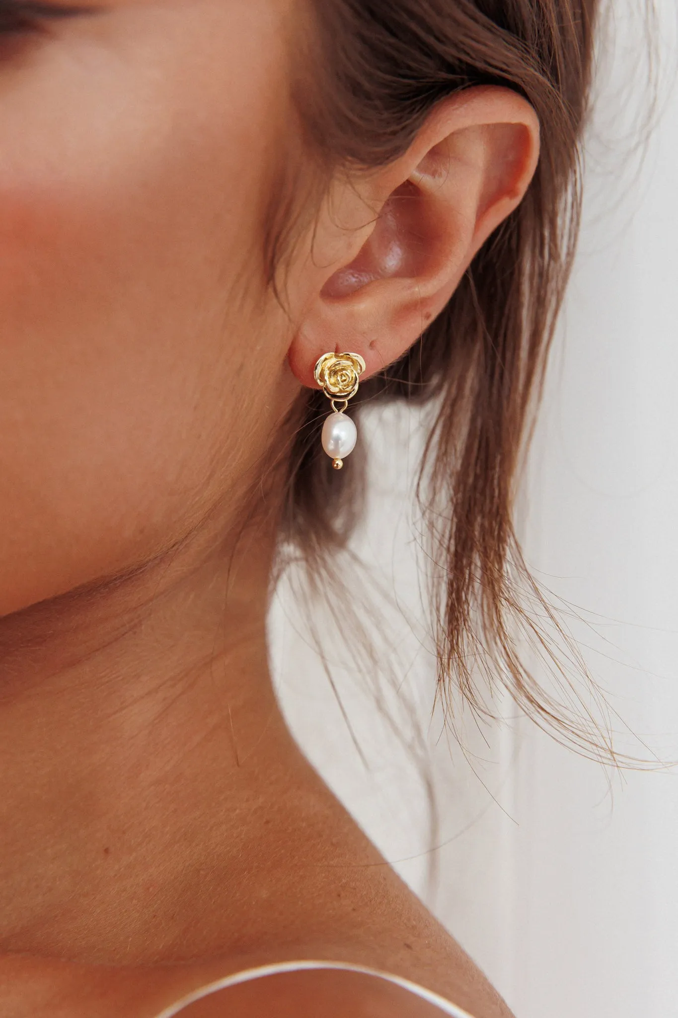 Le Jardin Flower Pearl Earrings Gold sold by Selfie Leslie product image thumbnail 2