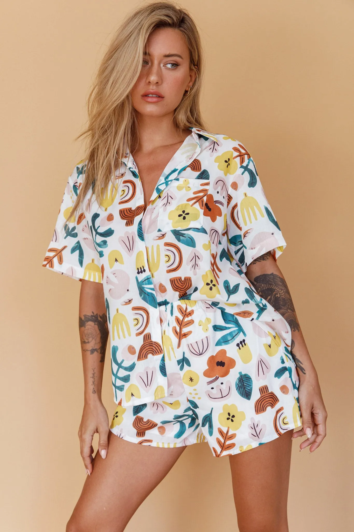 Just A Hunch Button Shirt Printed White sold by Selfie Leslie product image thumbnail 4