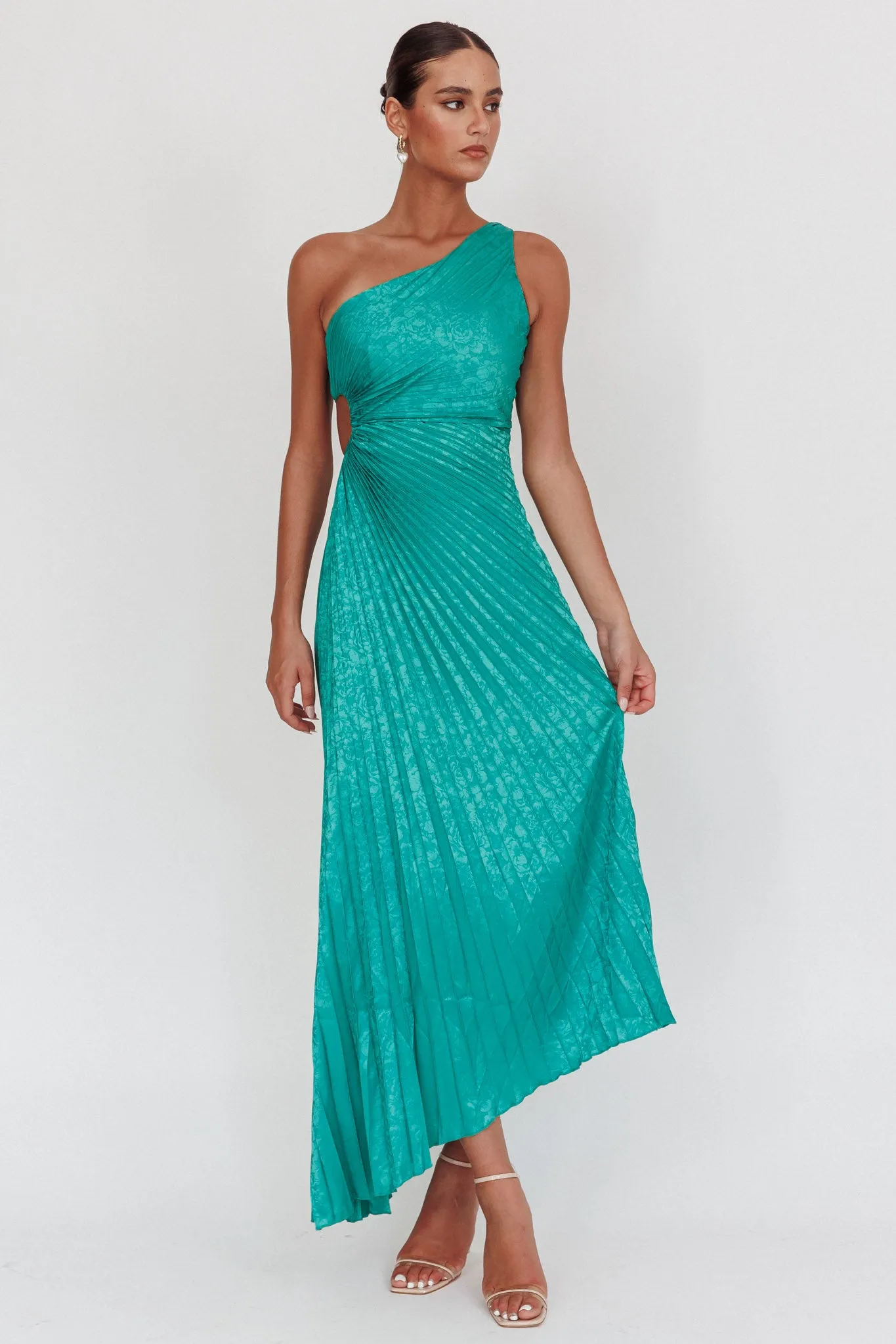 Amelie One-Shoulder Accordion Pleat Maxi Dress Kelly Green sold by Selfie Leslie product image thumbnail 3