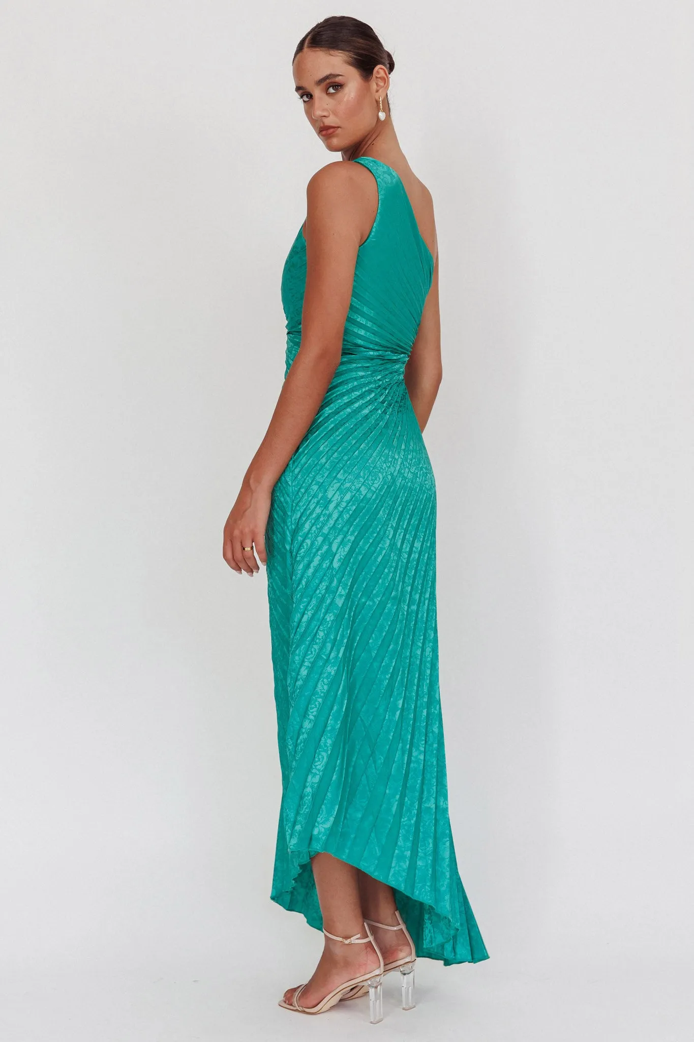 Amelie One-Shoulder Accordion Pleat Maxi Dress Kelly Green sold by Selfie Leslie product image thumbnail 2